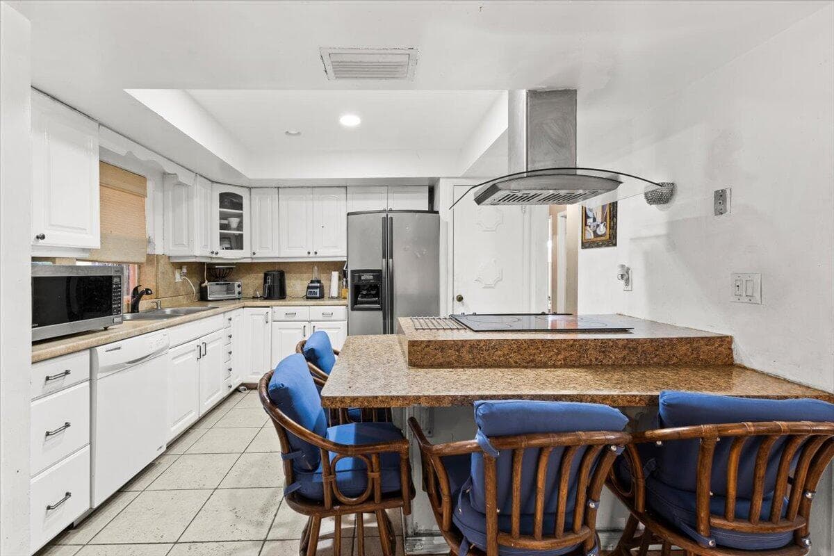 1091 NW 46th Avenue, Lauderhill, FL 33313 — photo 7 of 20
