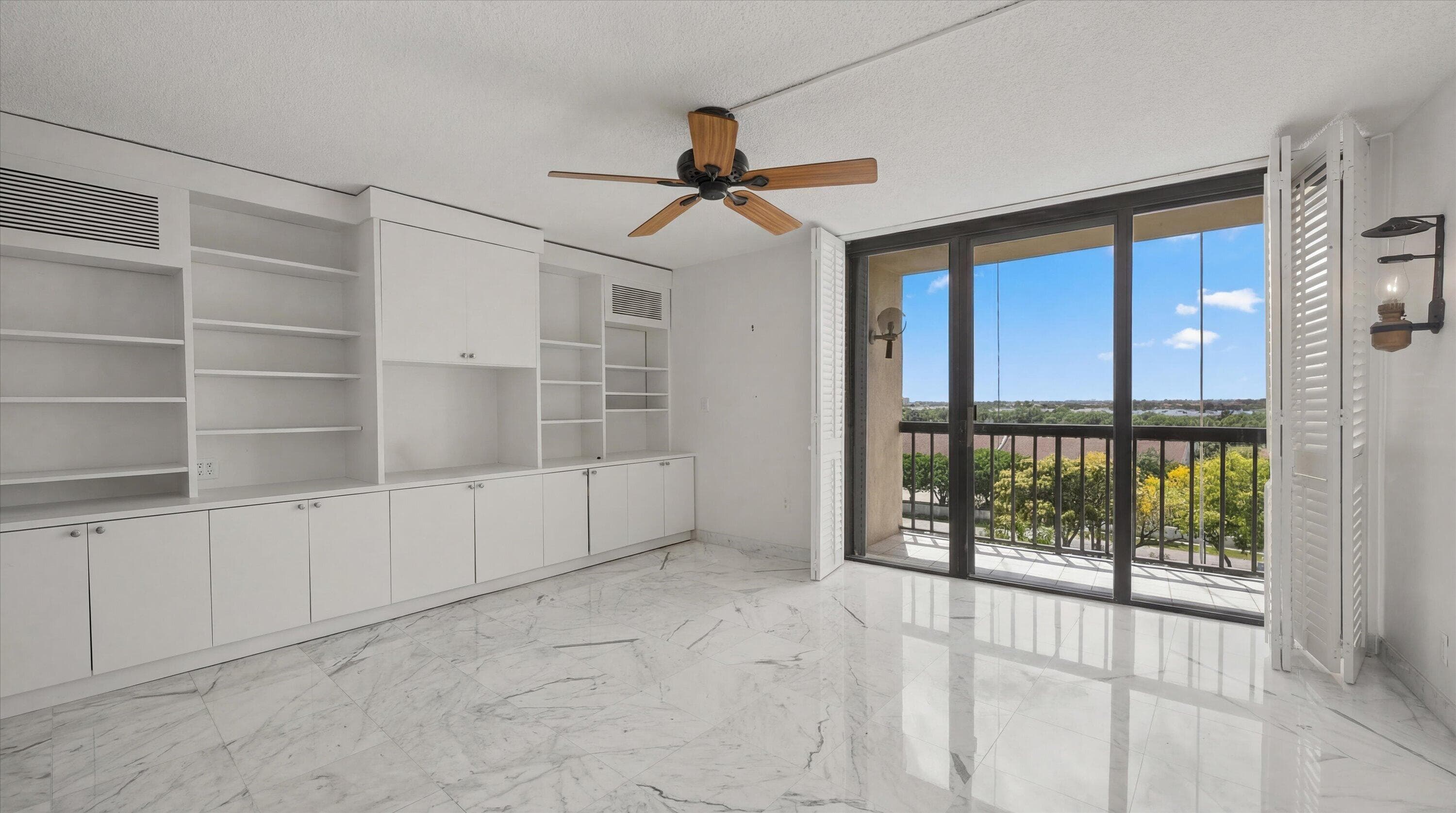2480 Presidential Way 704, West Palm Beach, FL 33401 — photo 23 of 36