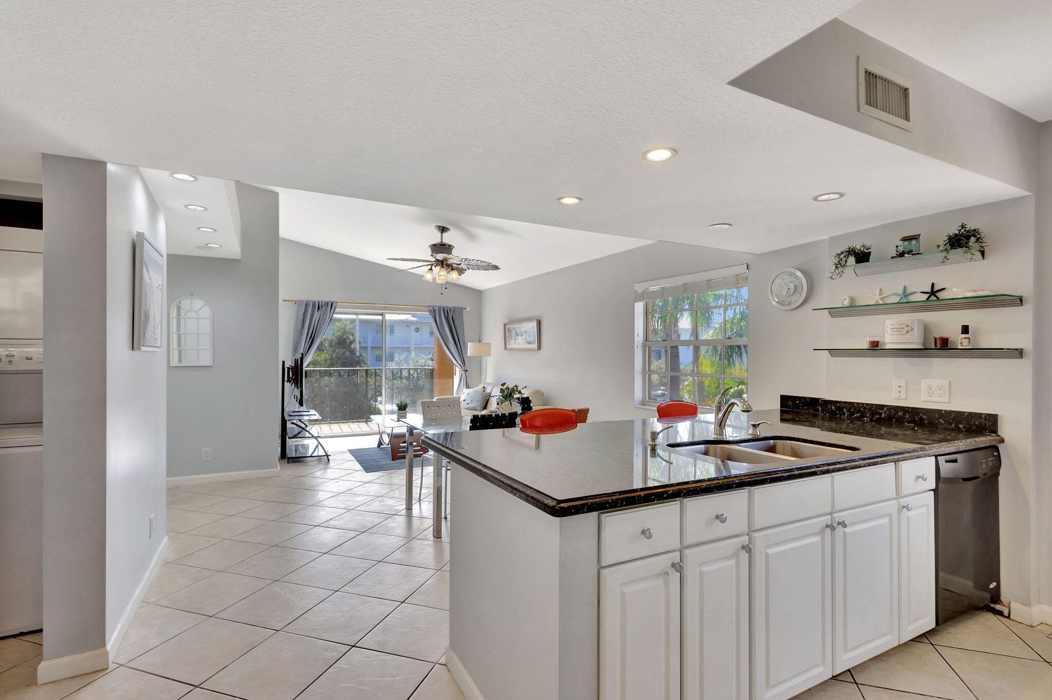 1060 Lake Shore Drive Apt 204, Lake Park, FL 33403 — photo 5 of 42