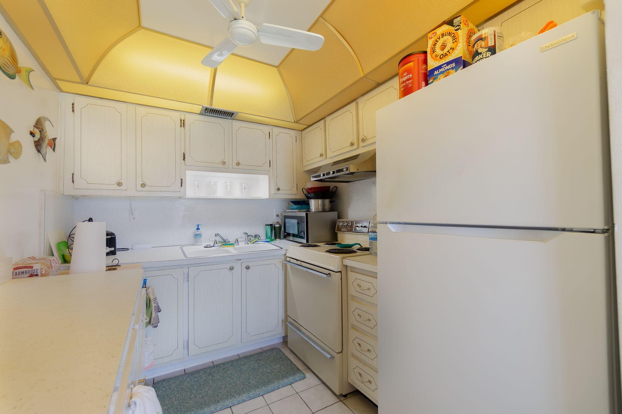 2180 Lake Osborne Drive 2, Lake Worth Beach, FL 33461 — photo 11 of 31