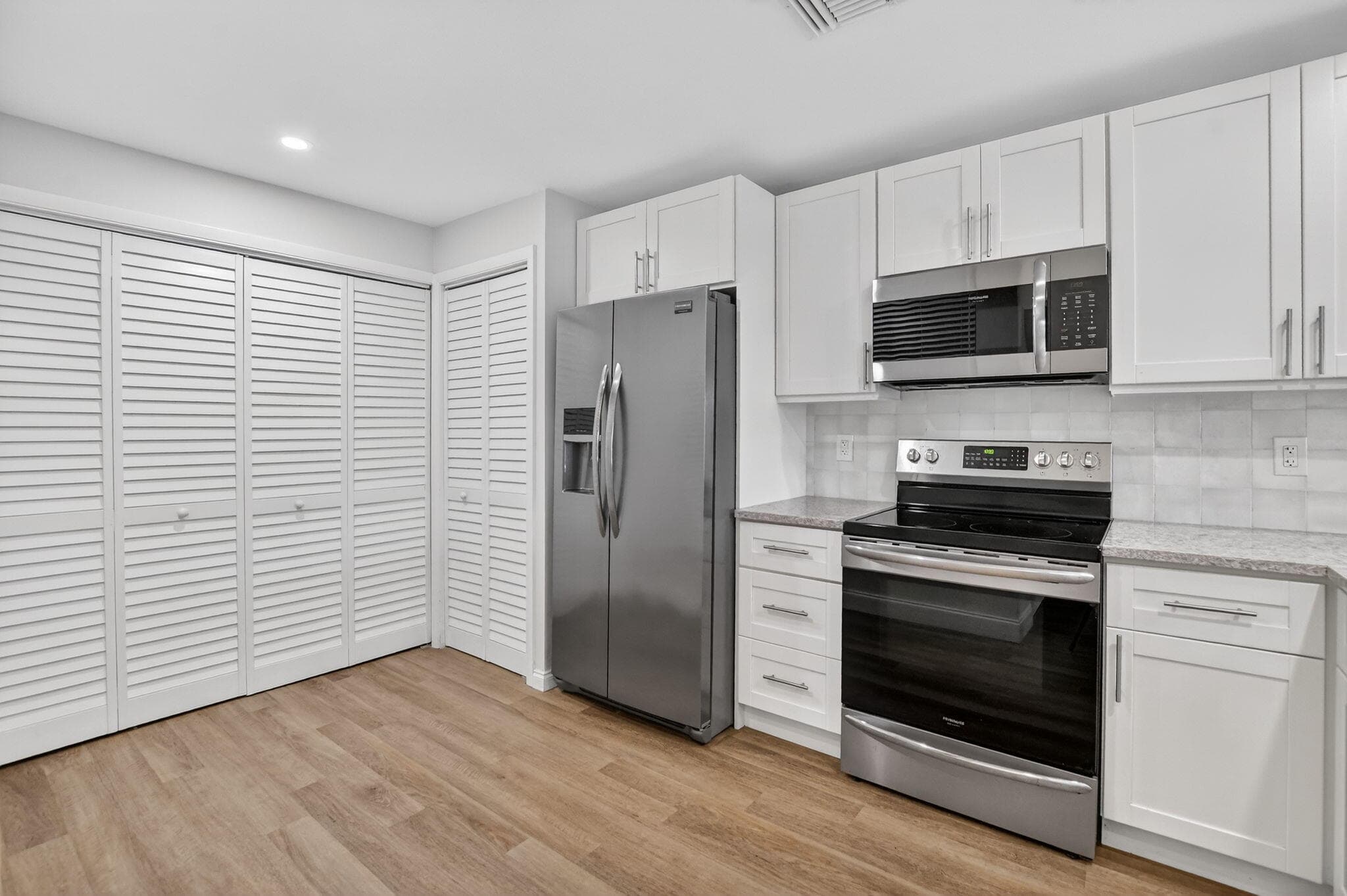 7472 La Paz Boulevard 304, Boca Raton, FL 33433 — photo 10 of 36