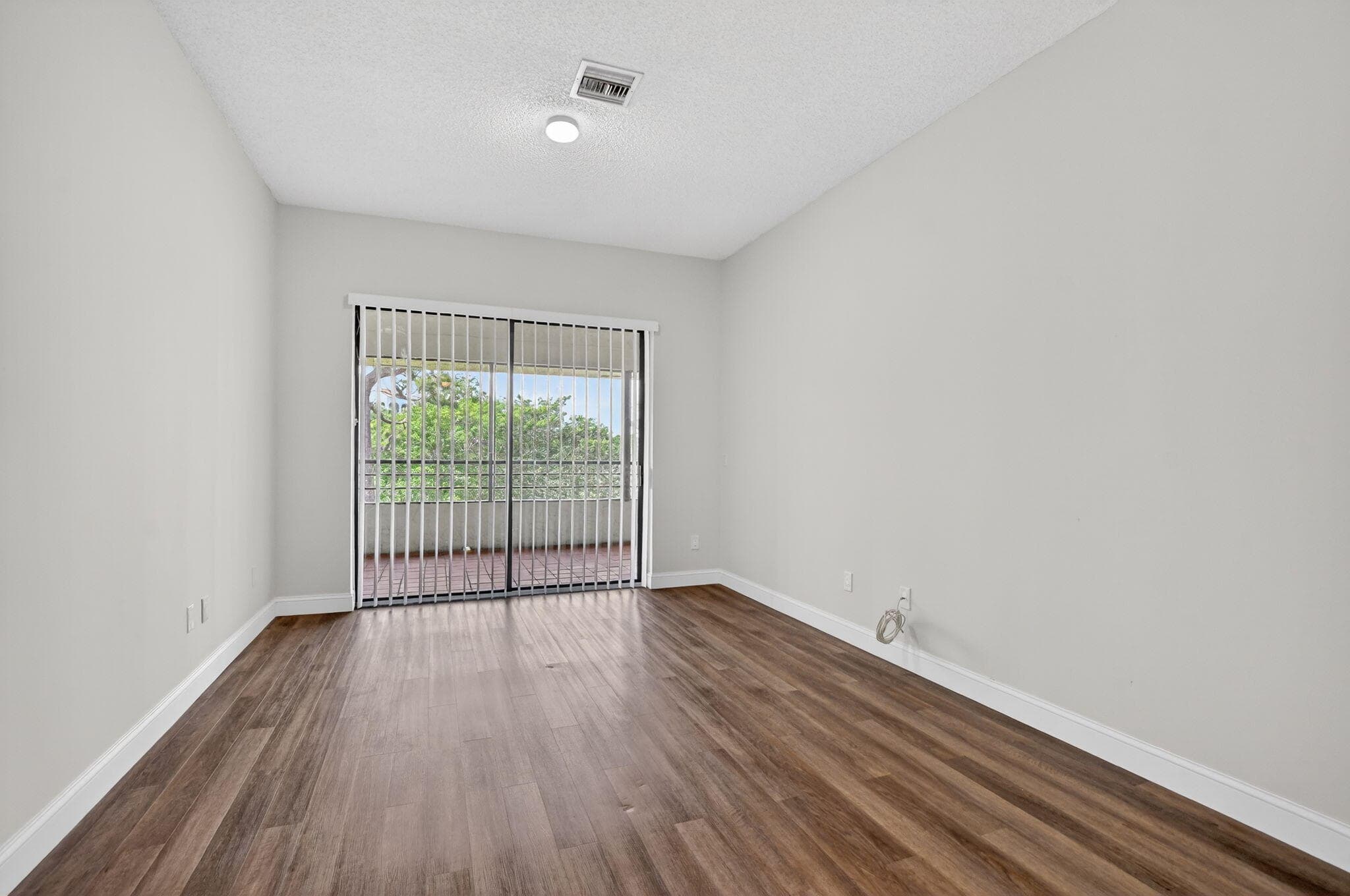 7472 La Paz Boulevard 304, Boca Raton, FL 33433 — photo 16 of 36