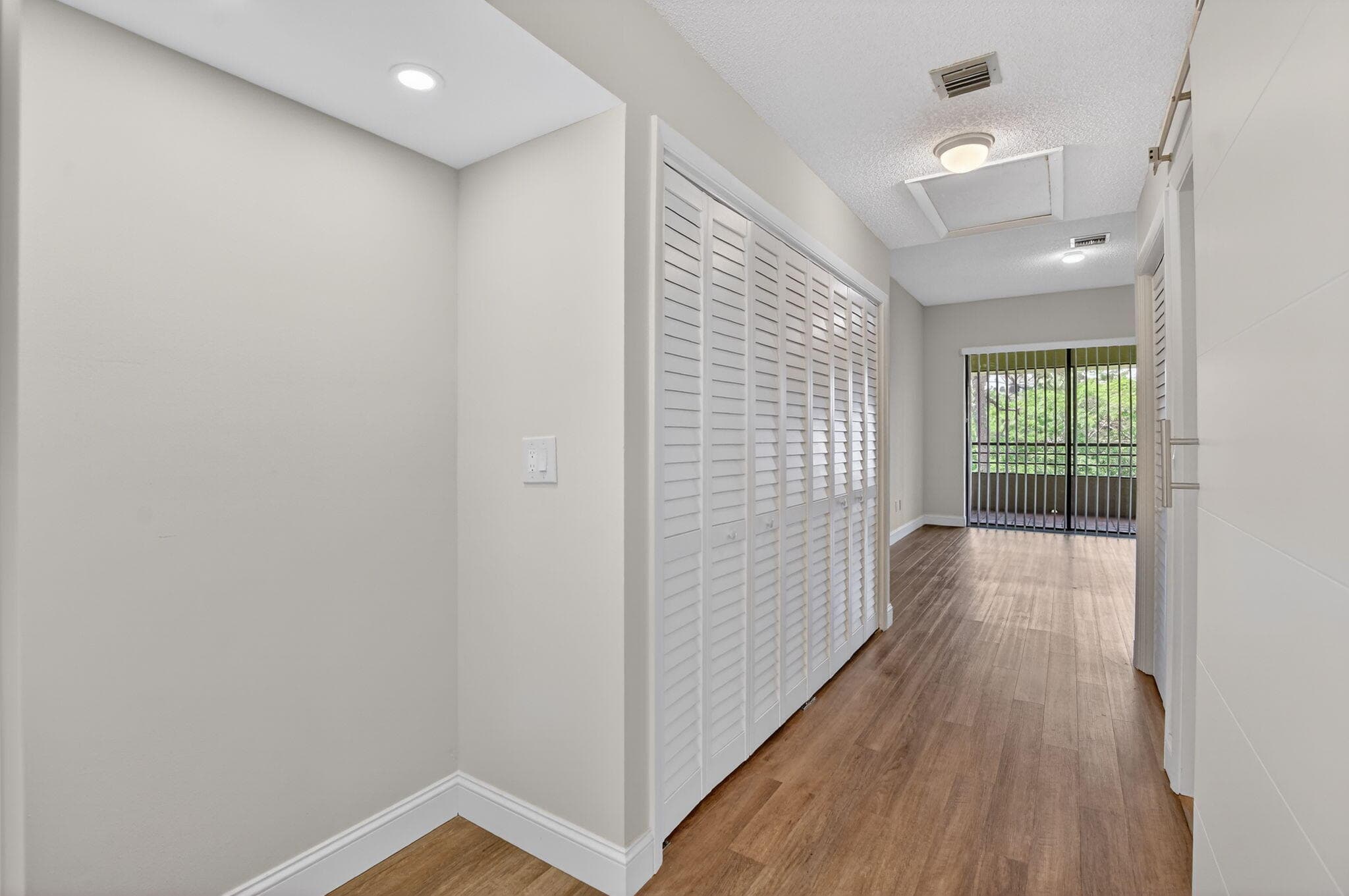 7472 La Paz Boulevard 304, Boca Raton, FL 33433 — photo 20 of 36