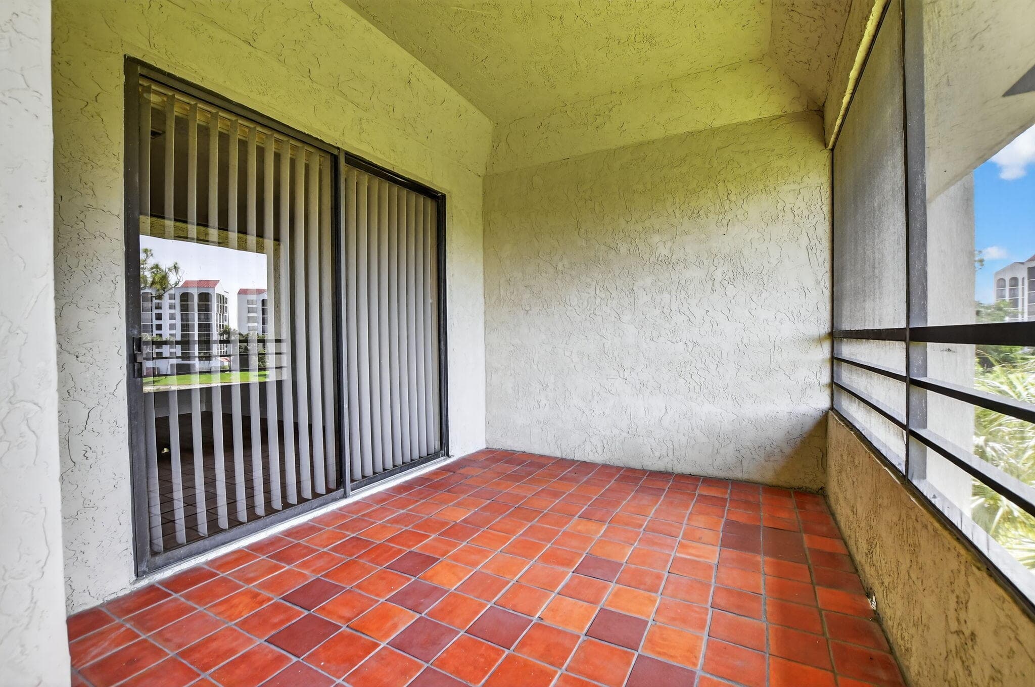 7472 La Paz Boulevard 304, Boca Raton, FL 33433 — photo 26 of 36