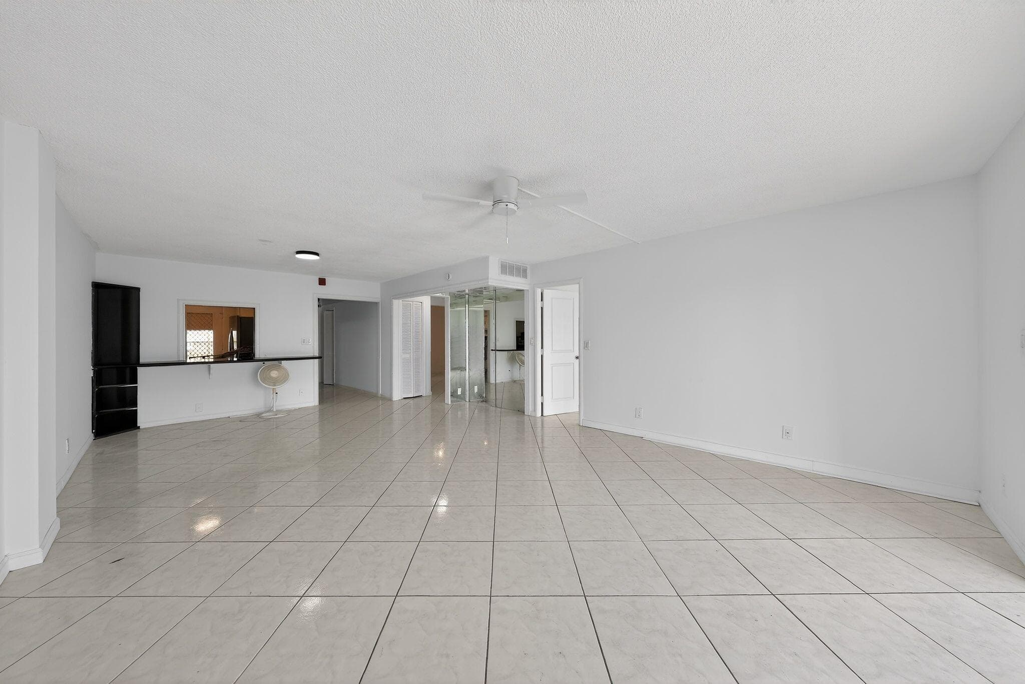 400 Golden Isles Drive 37, Hallandale Beach, FL 33009 — photo 8 of 29