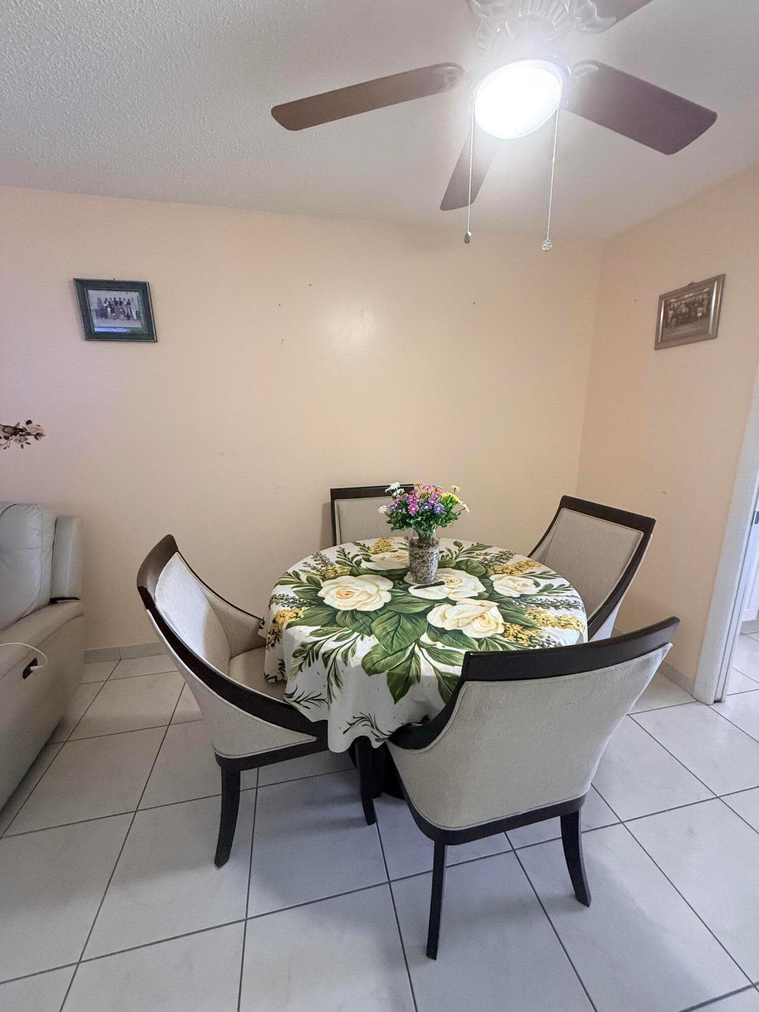 2737 E Emory Dr Drive E C, West Palm Beach, FL 33415 — photo 4 of 8