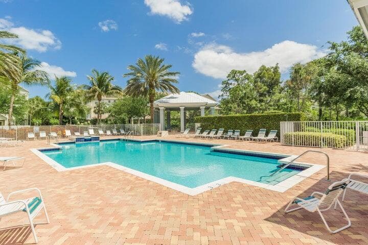 110 E Pigeon Plum Drive 108, Jupiter, FL 33458 — photo 48 of 56