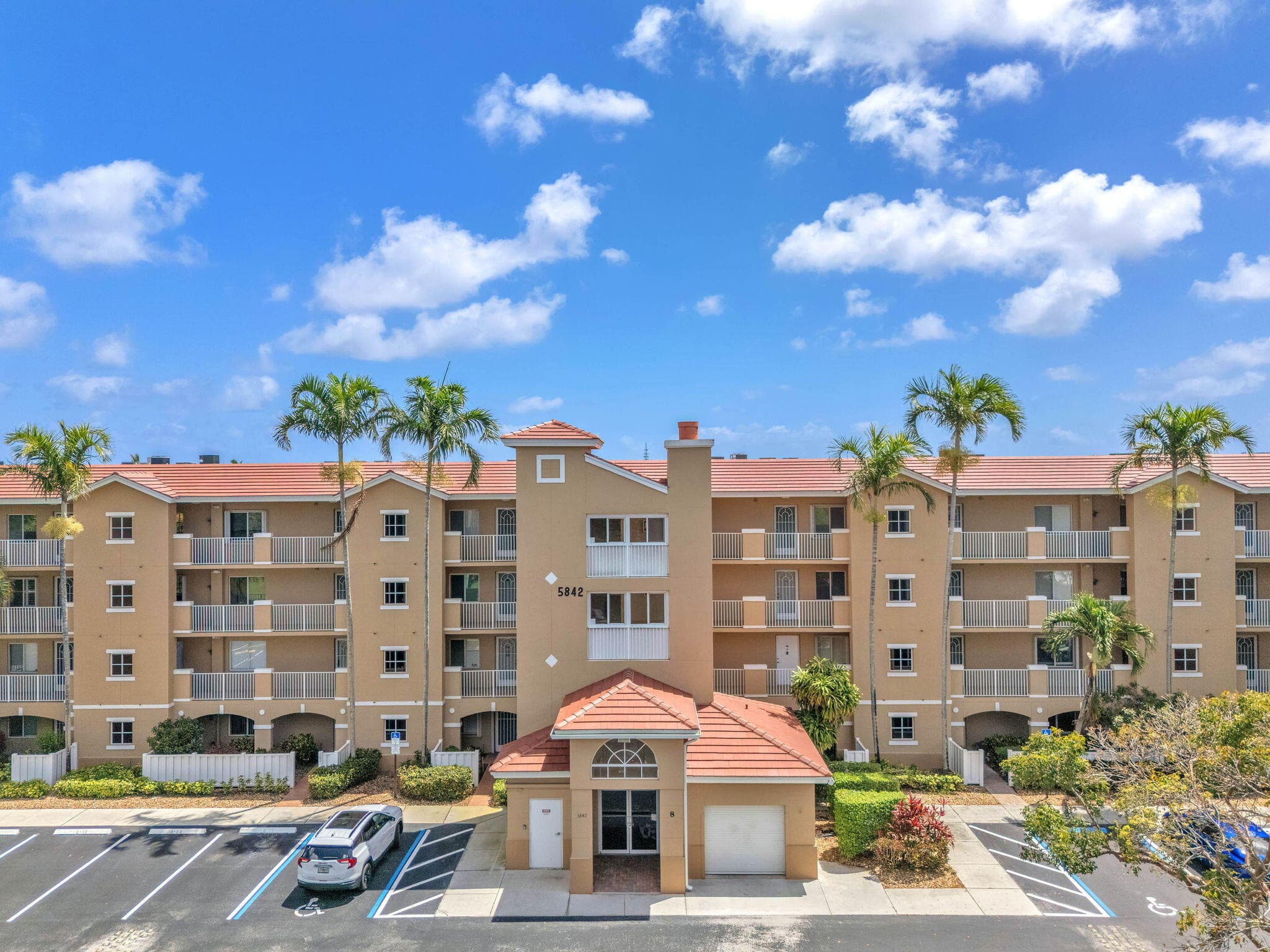 5842 Crystal Shores Drive 302, Boynton Beach, FL 33437 — photo 17 of 50