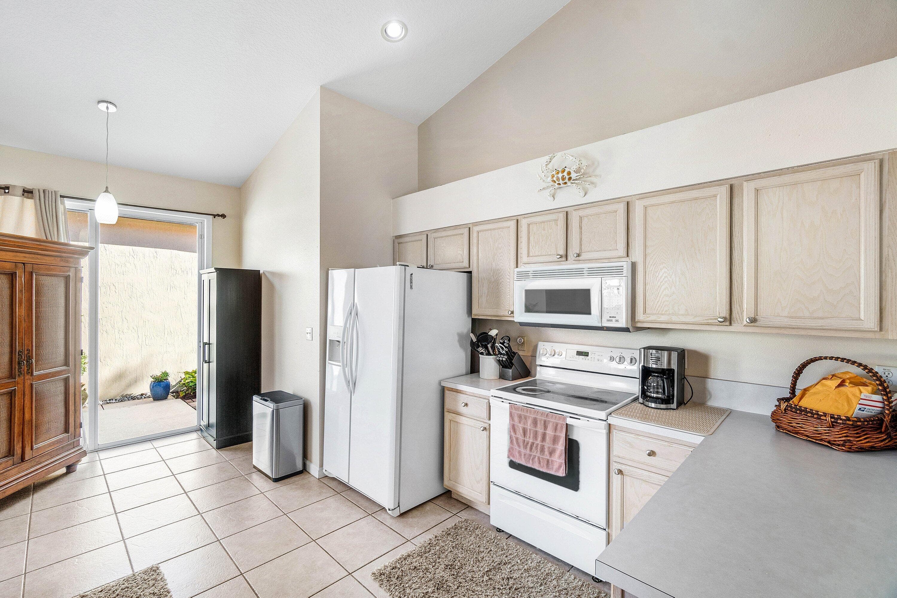 8094 Sago Palm Lane, Boynton Beach, FL 33436 — photo 18 of 38