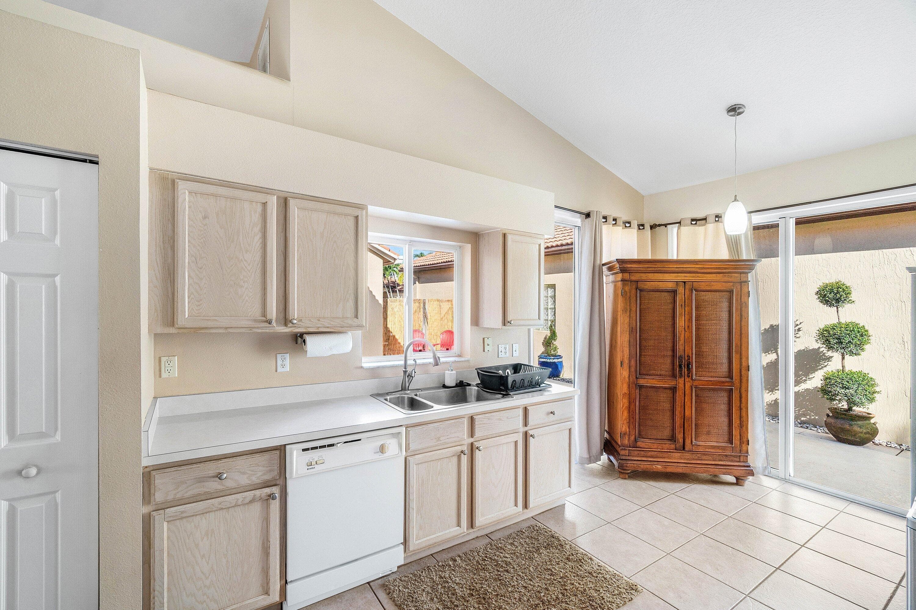 8094 Sago Palm Lane, Boynton Beach, FL 33436 — photo 19 of 38