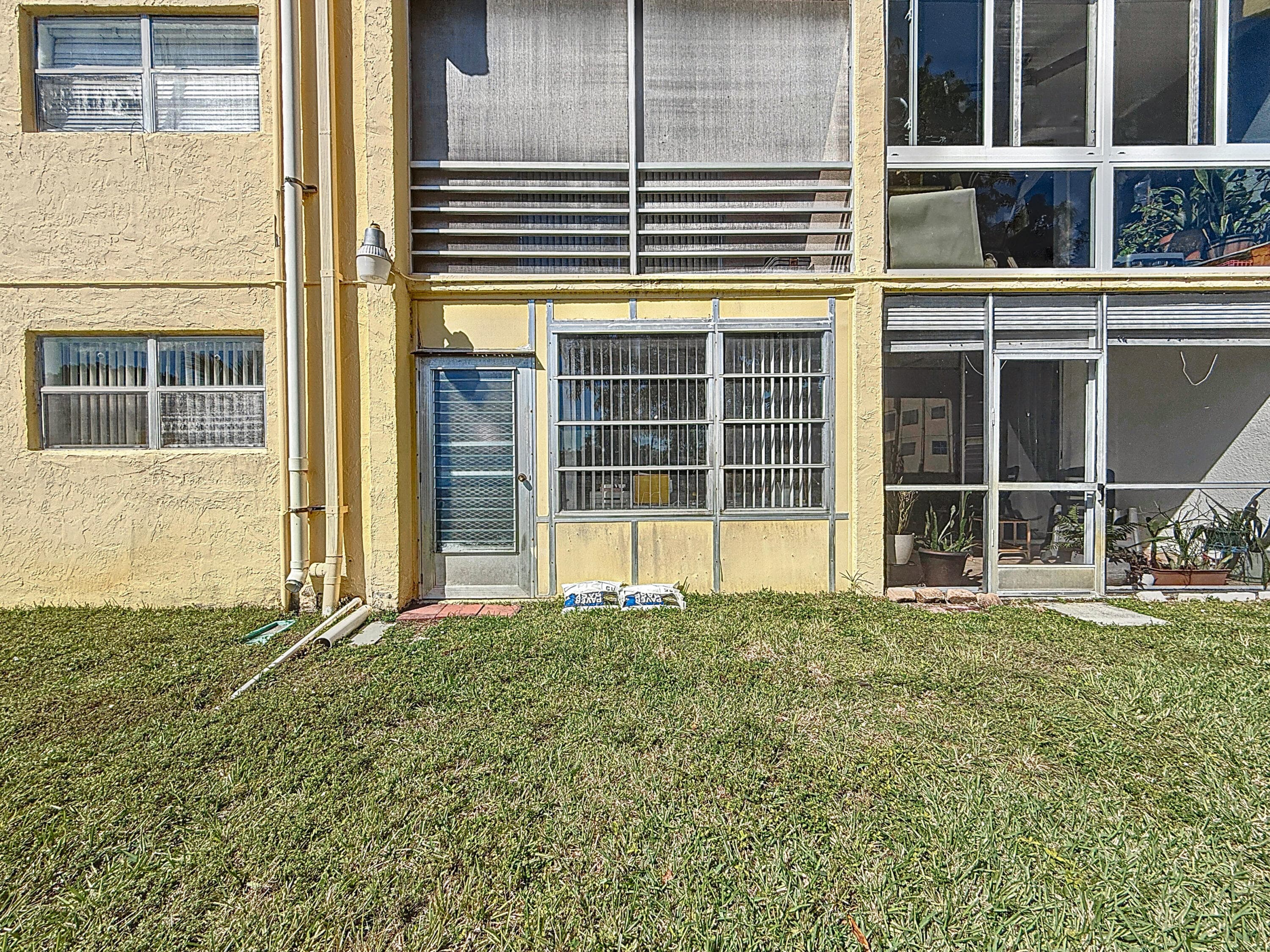 8225 Sunrise Lakes Boulevard 110, Sunrise, FL 33322 — photo 28 of 31