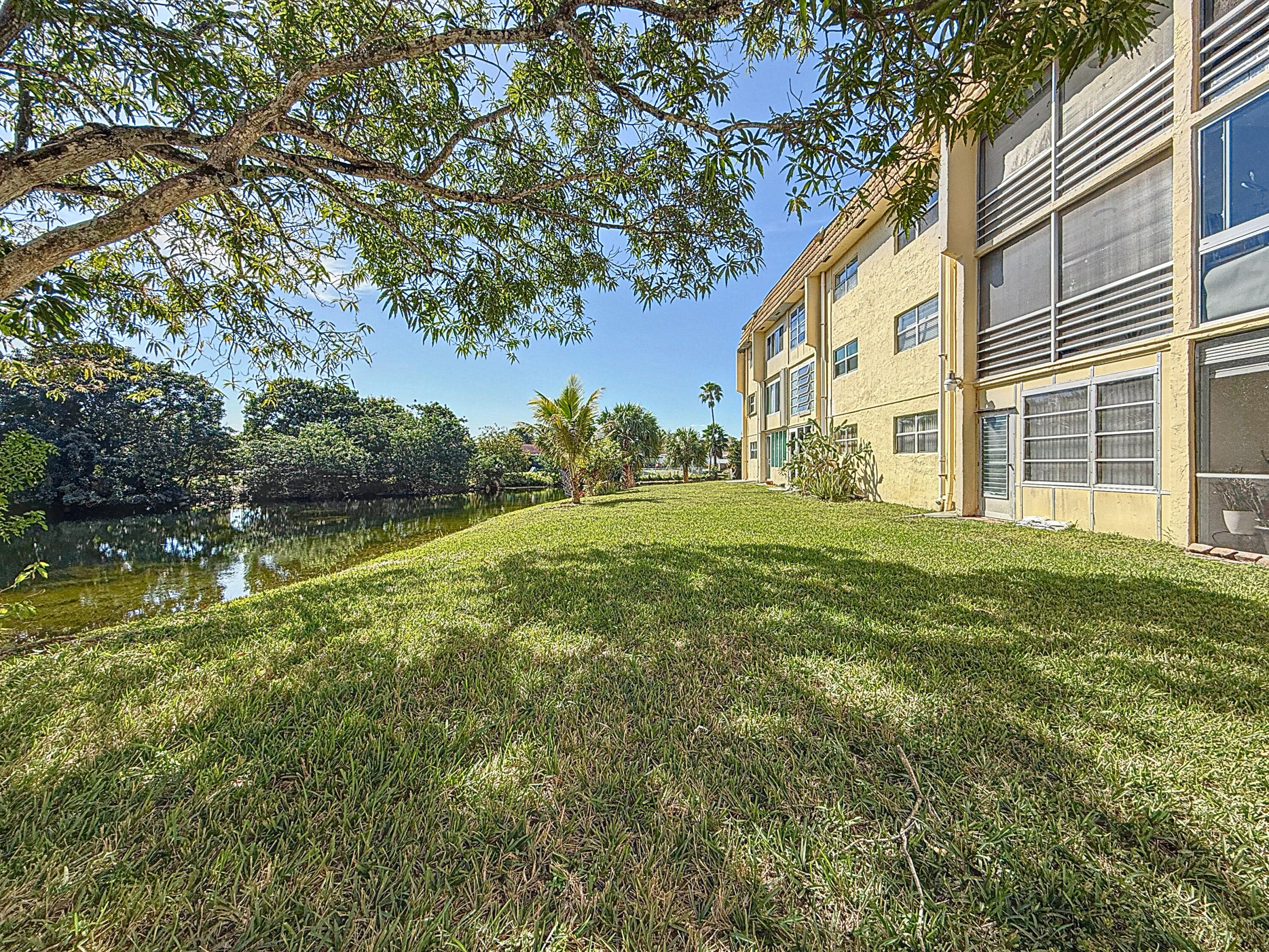 8225 Sunrise Lakes Boulevard 110, Sunrise, FL 33322 — photo 29 of 31