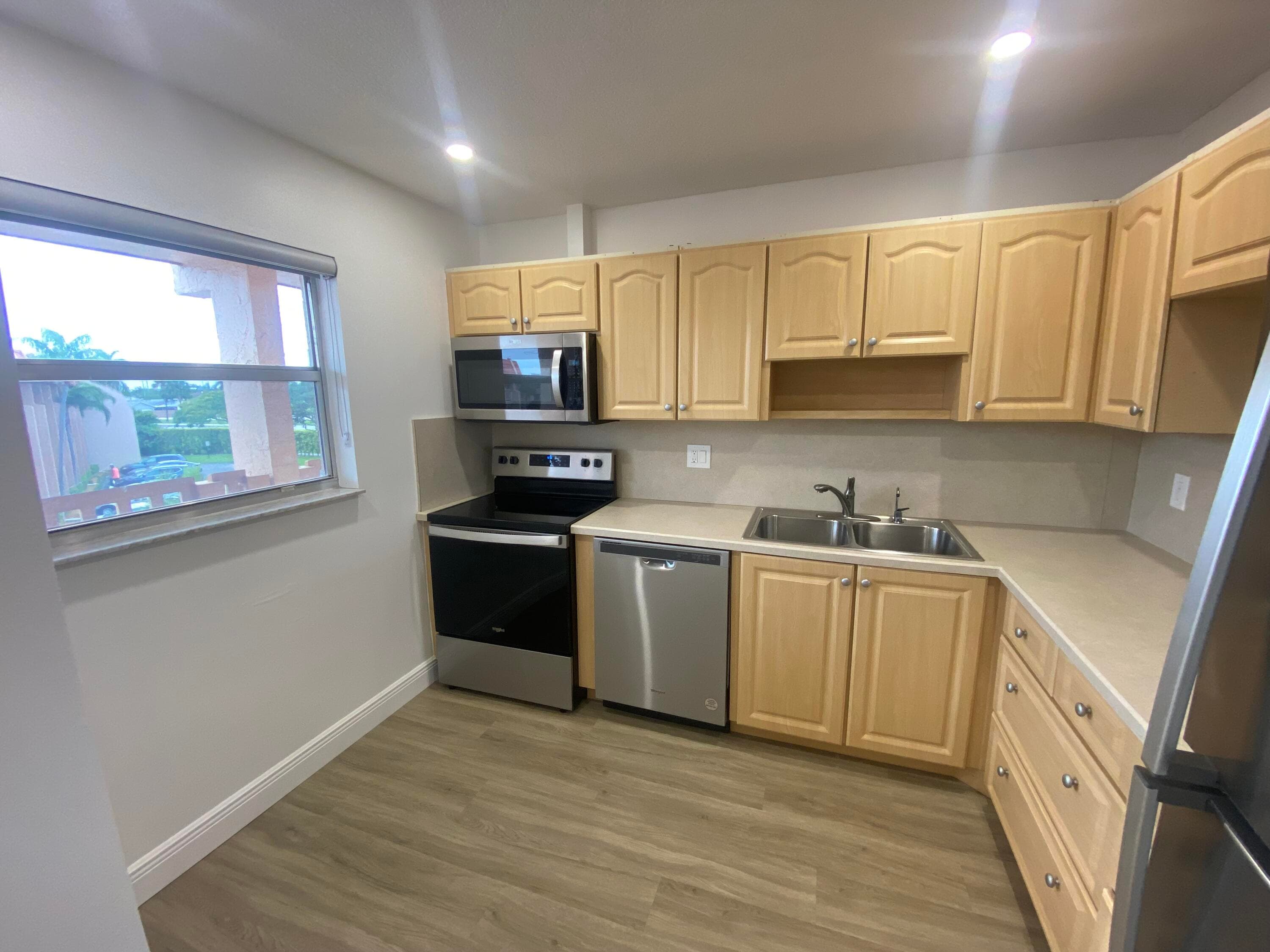 6850 Royal Palm Boulevard 305g, Margate, FL 33063 — photo 2 of 19
