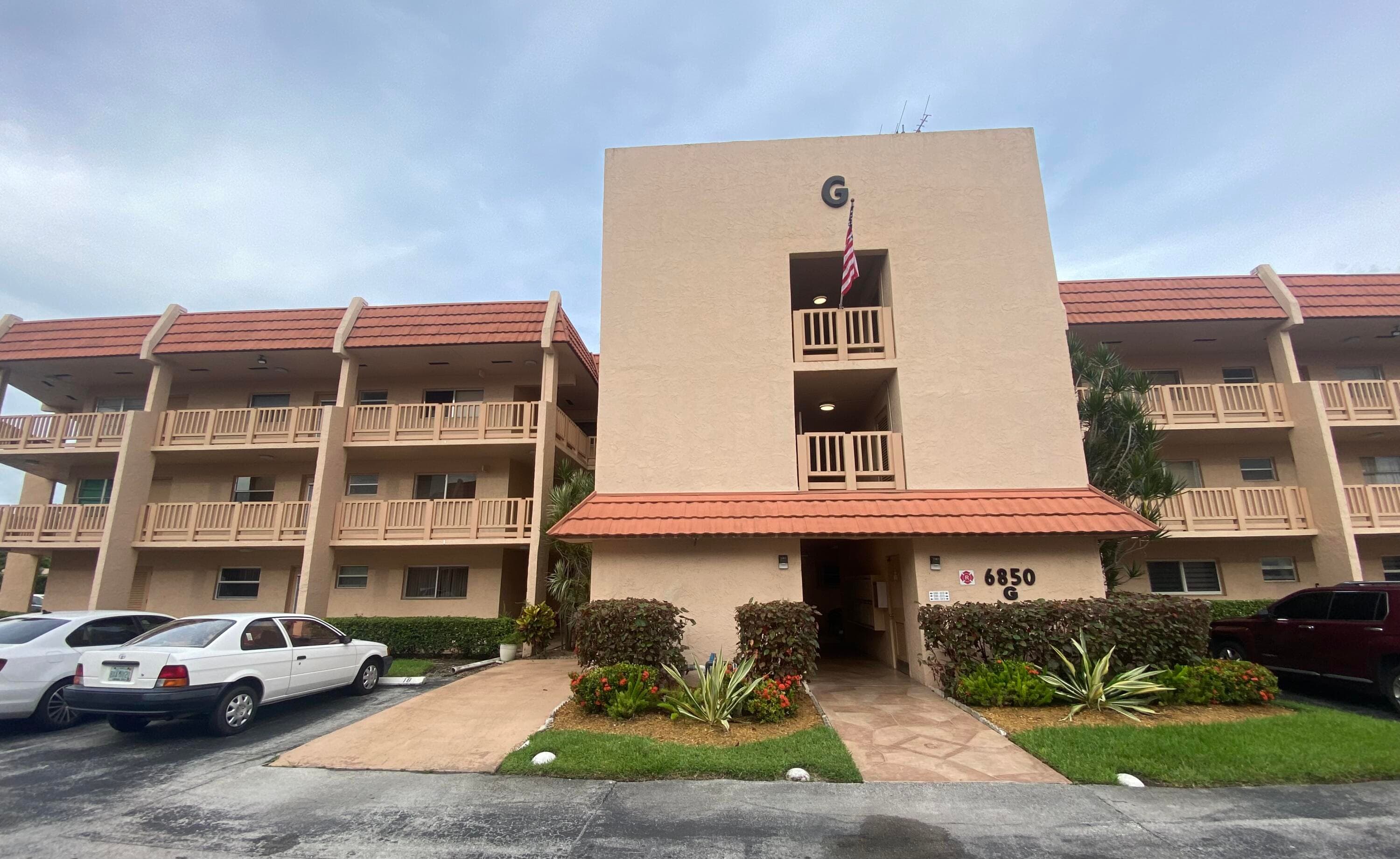 6850 Royal Palm Boulevard 305g, Margate, FL 33063 — photo 16 of 19