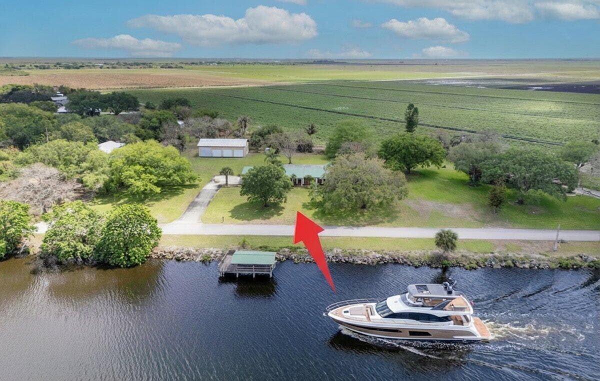 2531 River Road, Moore Haven, FL 33471 — photo 1 of 110