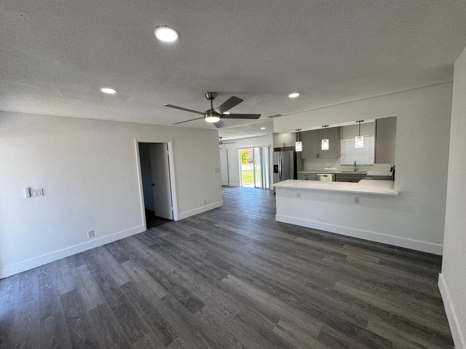 4010 NE 6th Avenue, Deerfield Beach, FL 33064 — photo 8 of 43