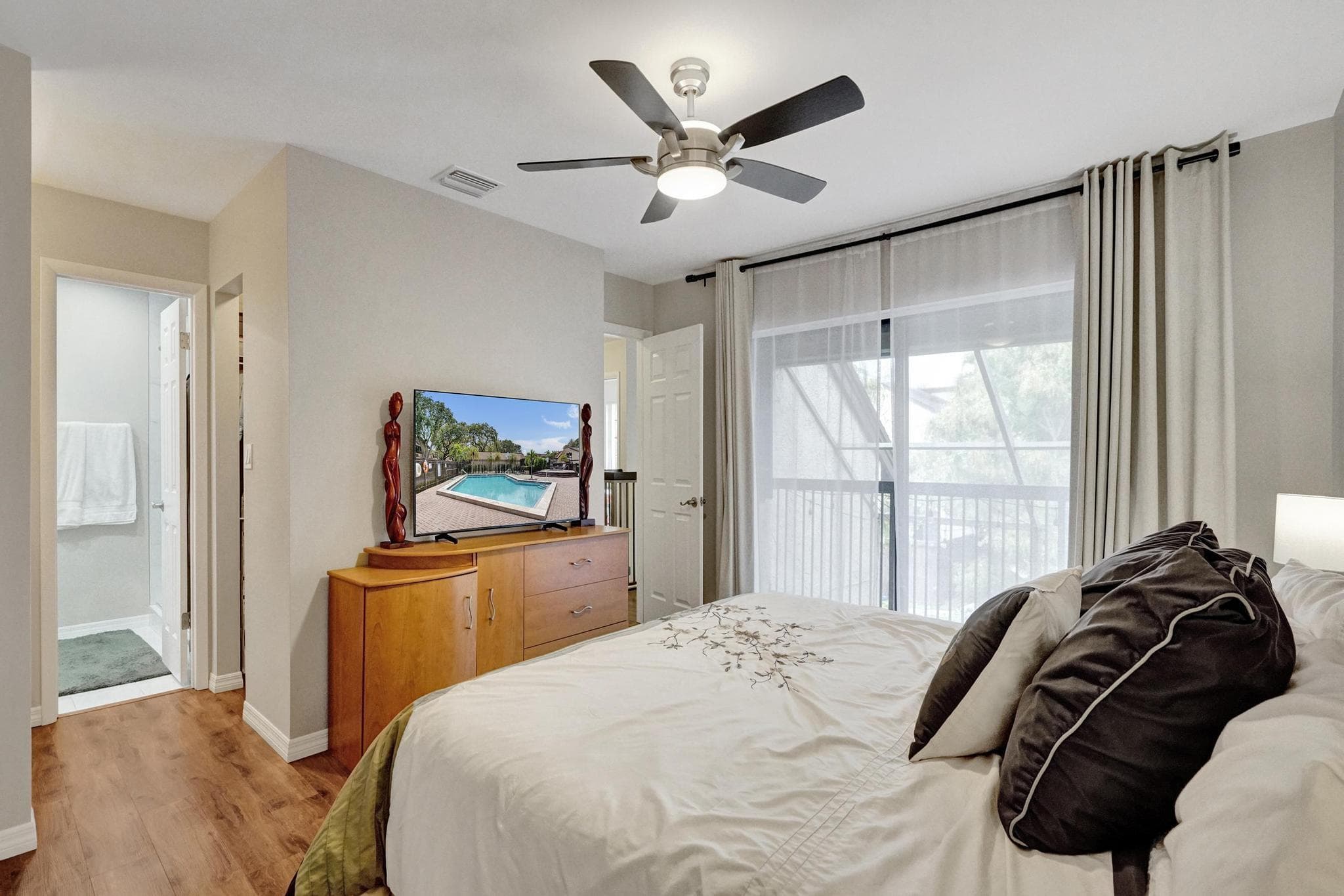 2321 Bayberry Drive, Pembroke Pines, FL 33024 — photo 22 of 58