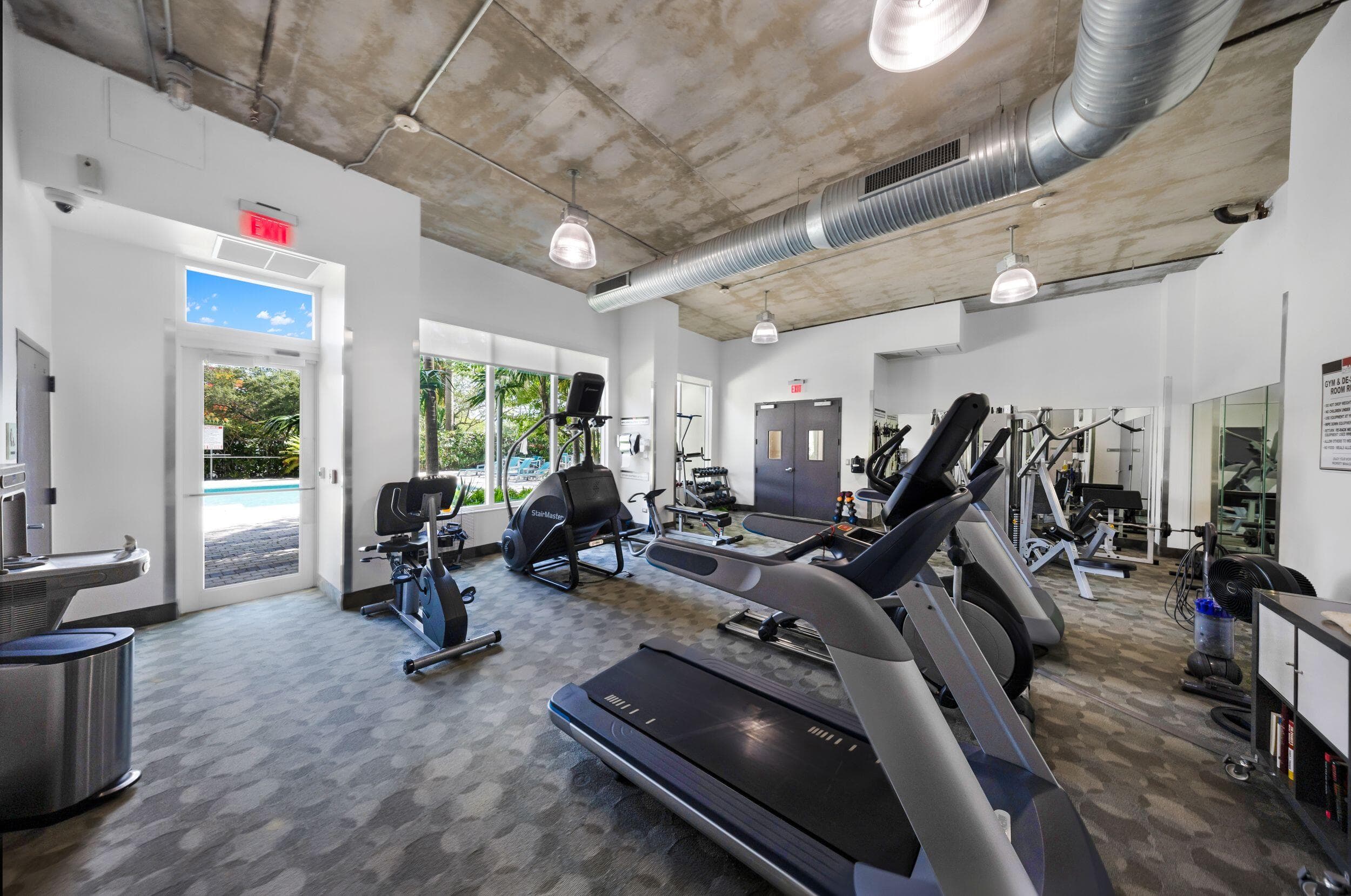 313 NE 2nd Street 602, Fort Lauderdale, FL 33301 — photo 25 of 38