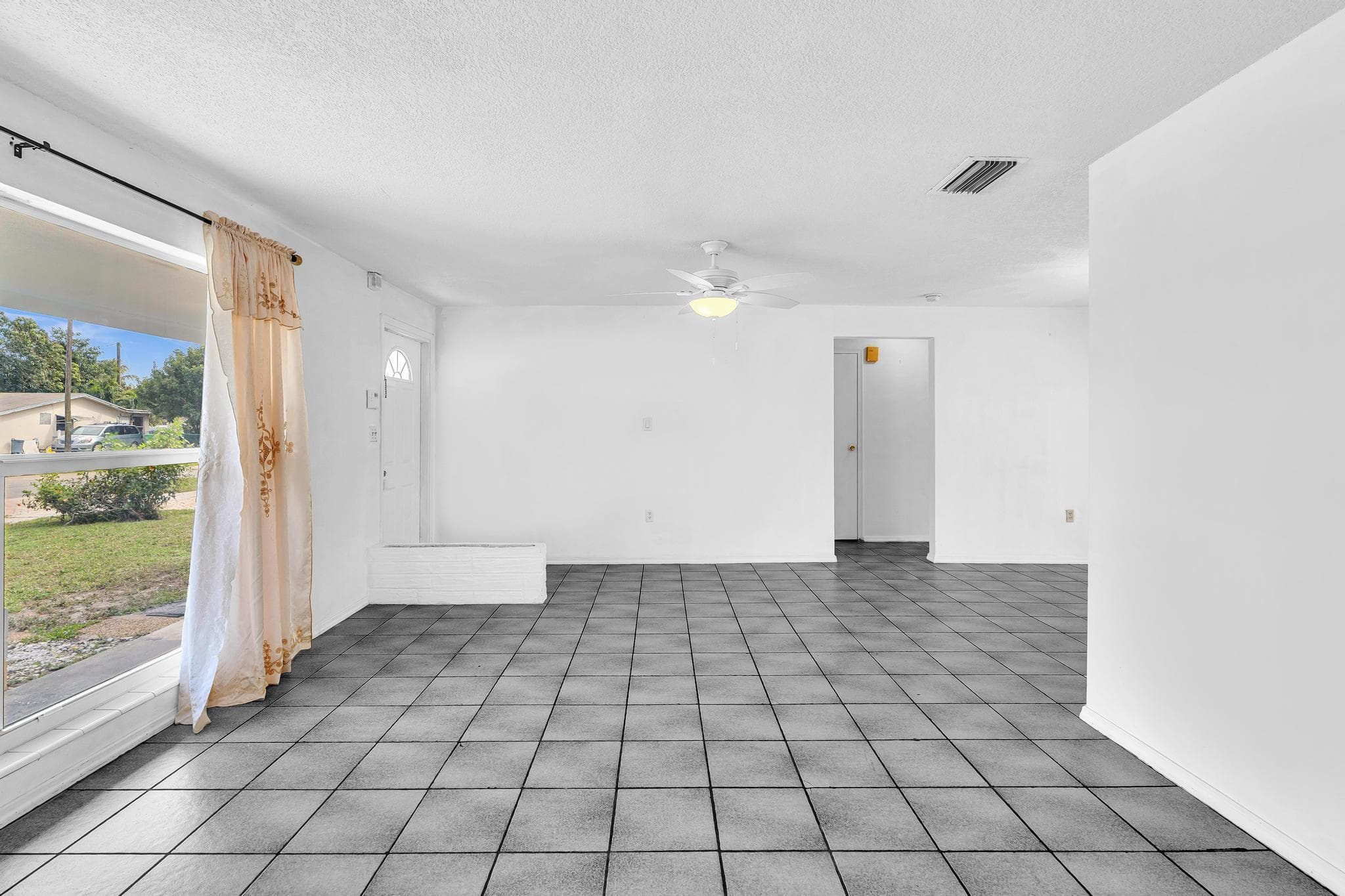2445 NW 72nd Avenue, Sunrise, FL 33313 — photo 9 of 36