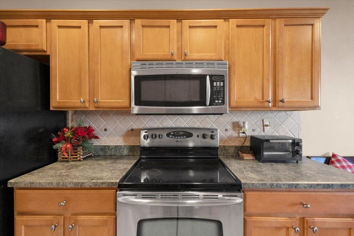 1888 SE High Springs Drive, Port St. Lucie, FL 34952 — photo 17 of 54