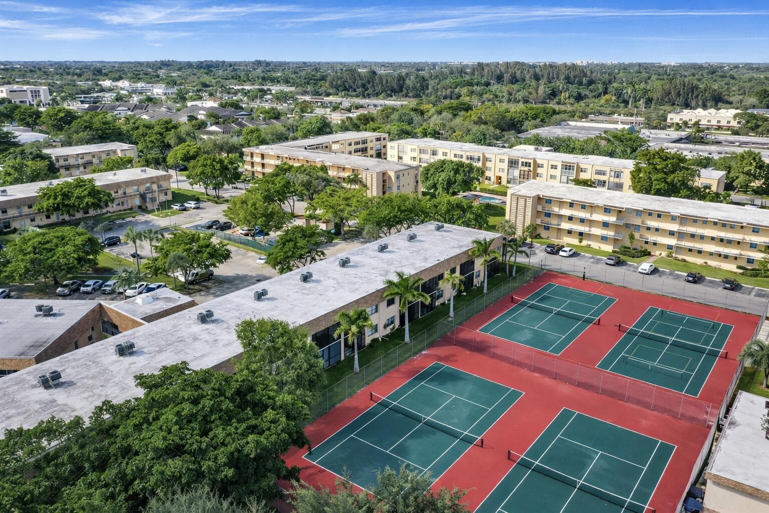 300 Berkley Road 112, Hollywood, FL 33024 — photo 8 of 19