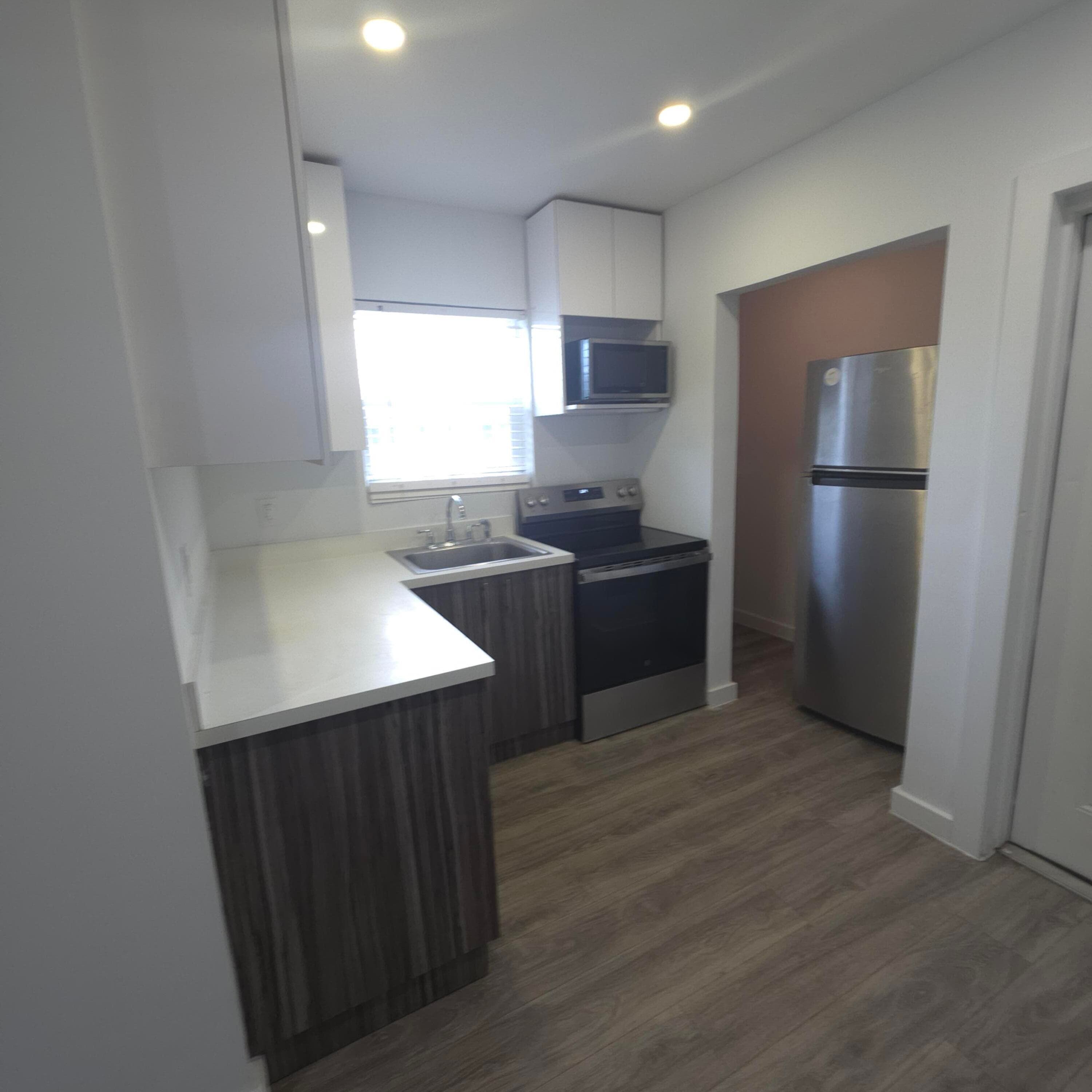 906 N Riverside Drive 1-9, Pompano Beach, FL 33062 — photo 5 of 20