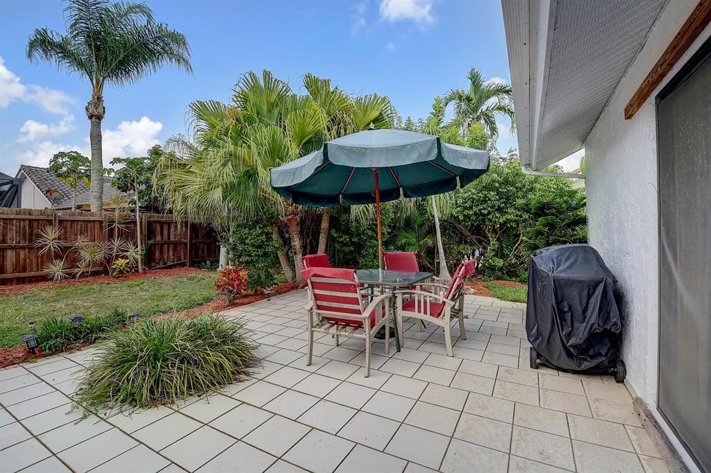 9565 El Clair Ranch Road, Boynton Beach, FL 33437 — photo 24 of 38