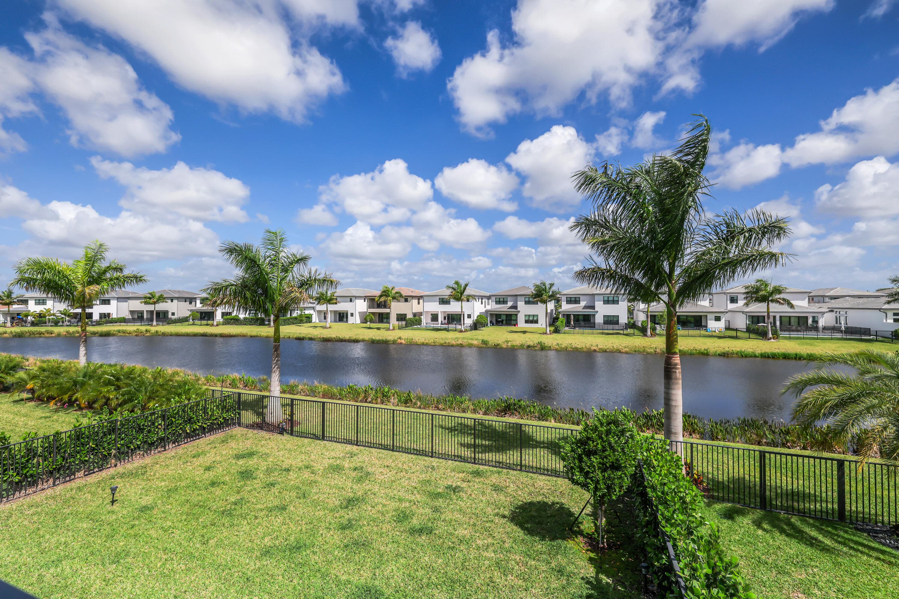 8283 Royal County Down Road, Boca Raton, FL 33434 — photo 32 of 88