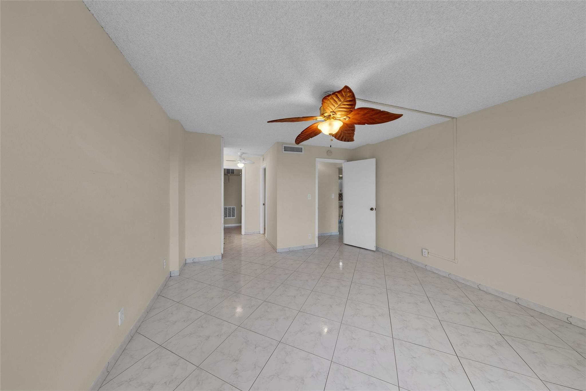 7 Royal Palm Way, Boca Raton, FL 33432 — photo 23 of 42