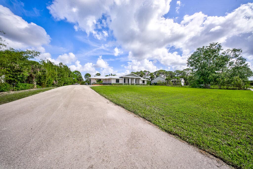 11165 Tangerine Boulevard, West Palm Beach, FL 33412 — photo 5 of 70