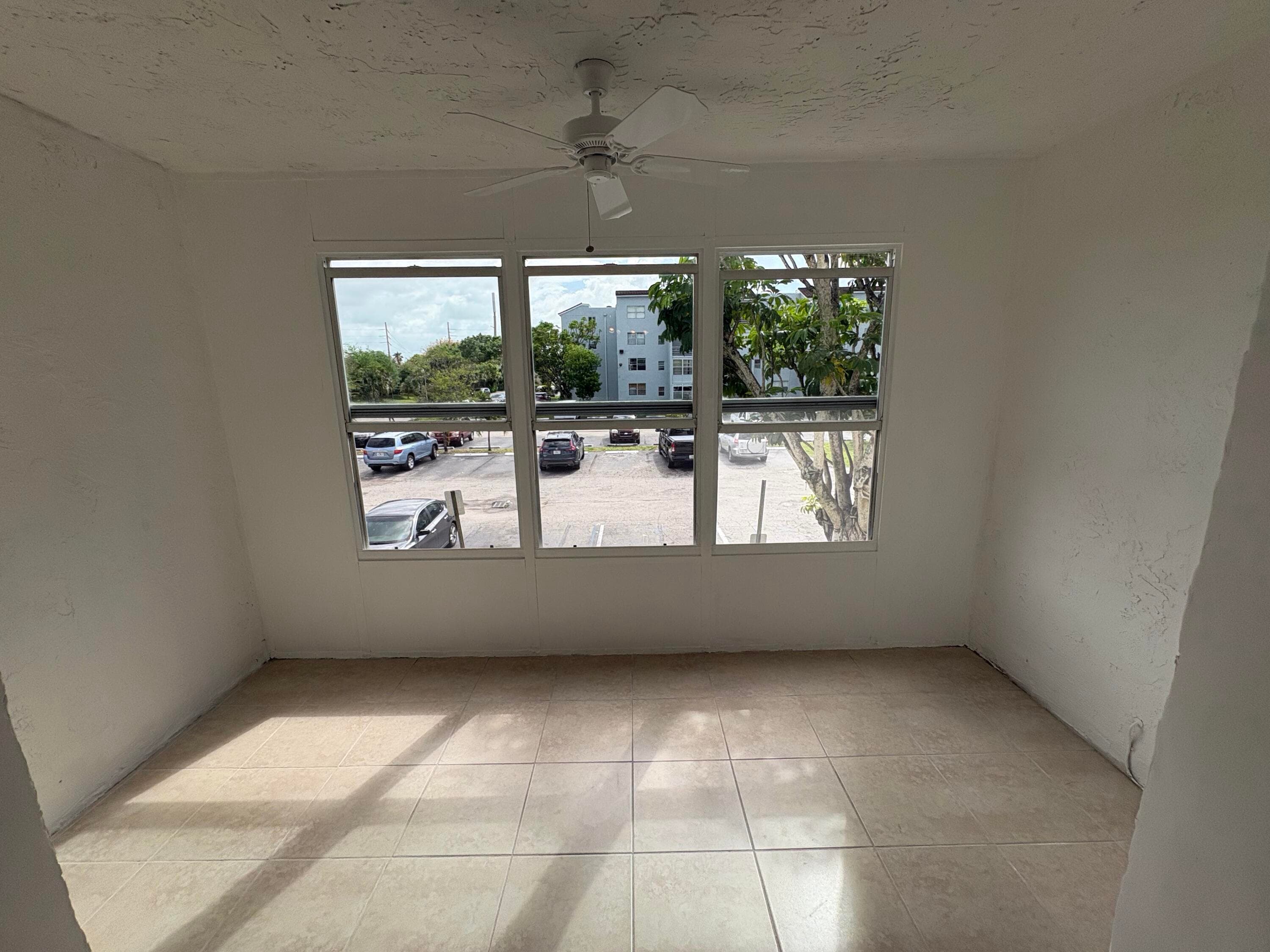 2850 Somerset Drive 208l, Lauderdale Lakes, FL 33311 — photo 4 of 44