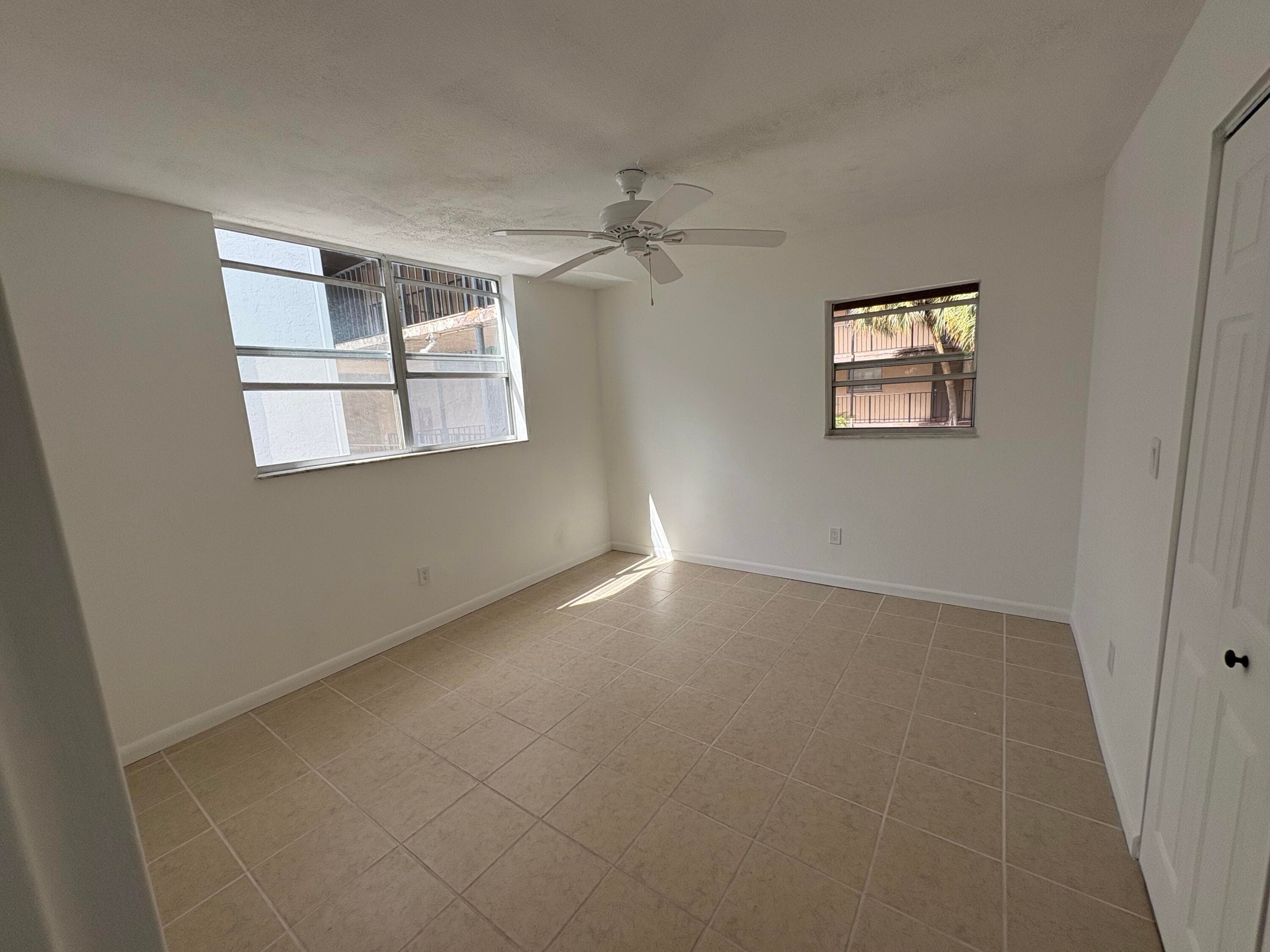 2850 Somerset Drive 208l, Lauderdale Lakes, FL 33311 — photo 18 of 44