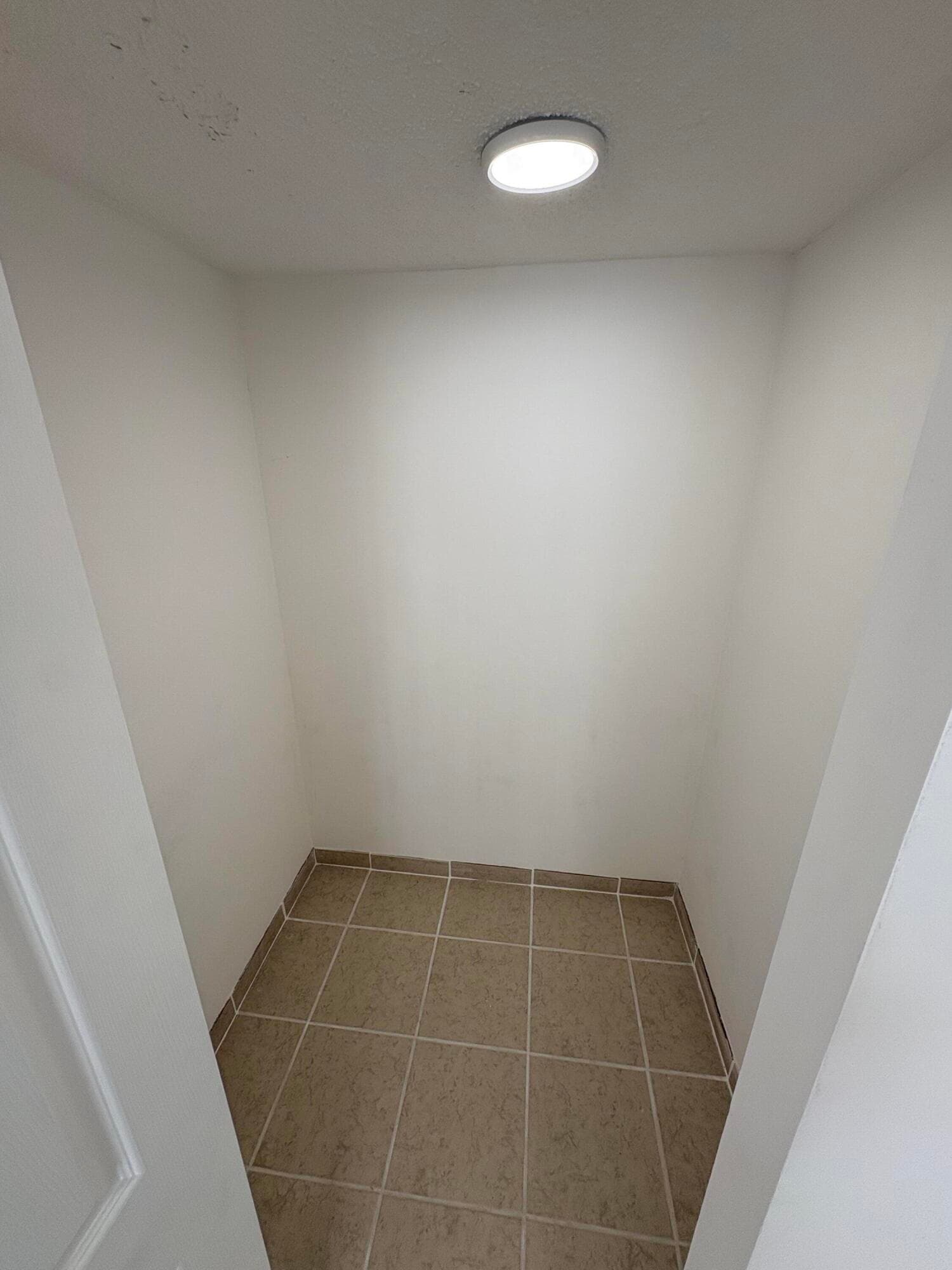 2850 Somerset Drive 208l, Lauderdale Lakes, FL 33311 — photo 41 of 44