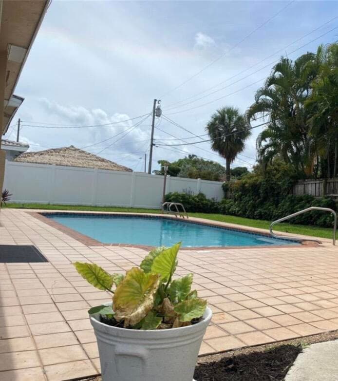 1230 SE 14th Drive, Deerfield Beach, FL 33441 — photo 4 of 32