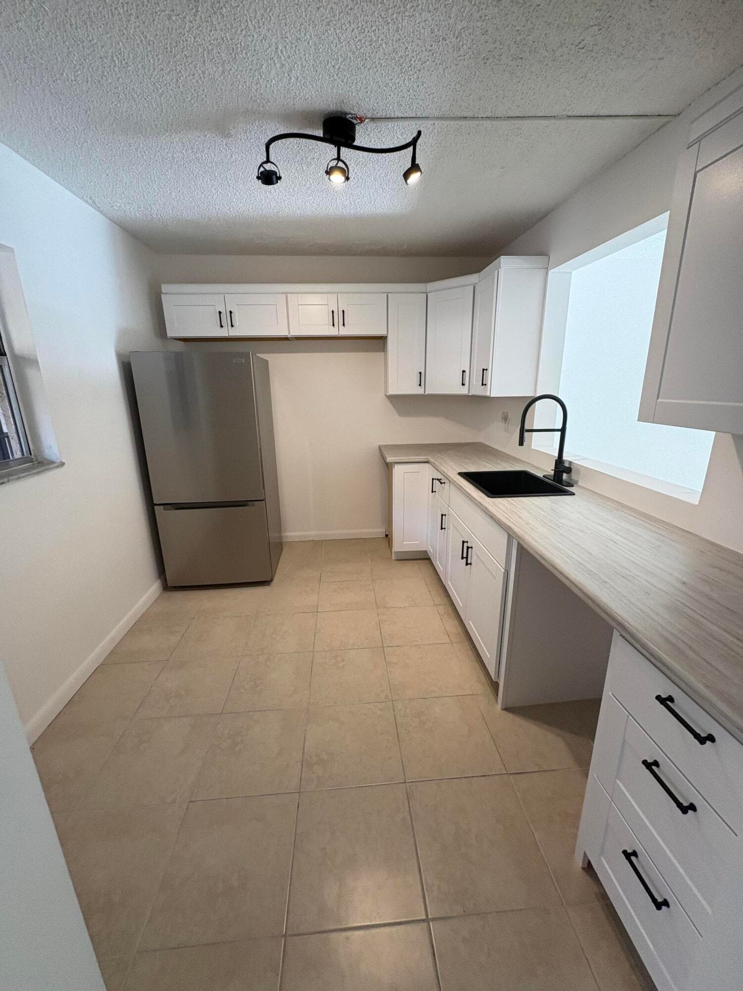 2850 Somerset Drive 208l, Lauderdale Lakes, FL 33311 — photo 13 of 44