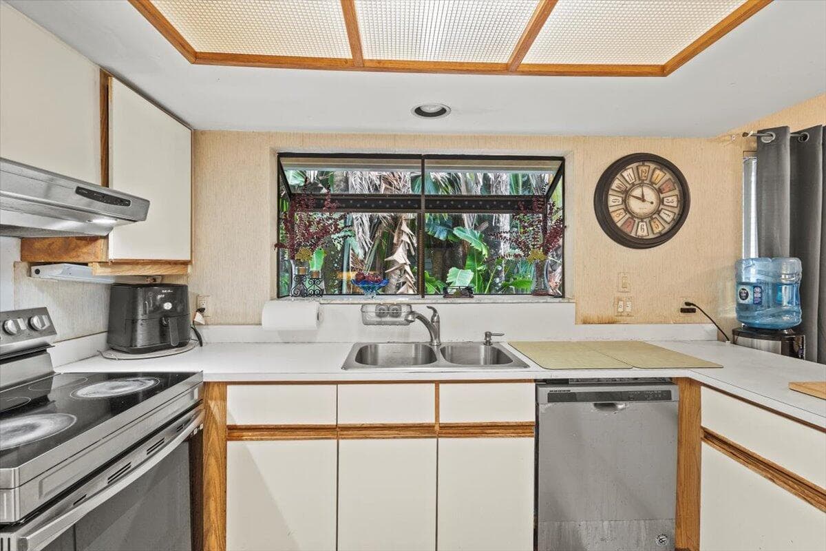 6691 S Pine Court, West Palm Beach, FL 33418 — photo 30 of 59