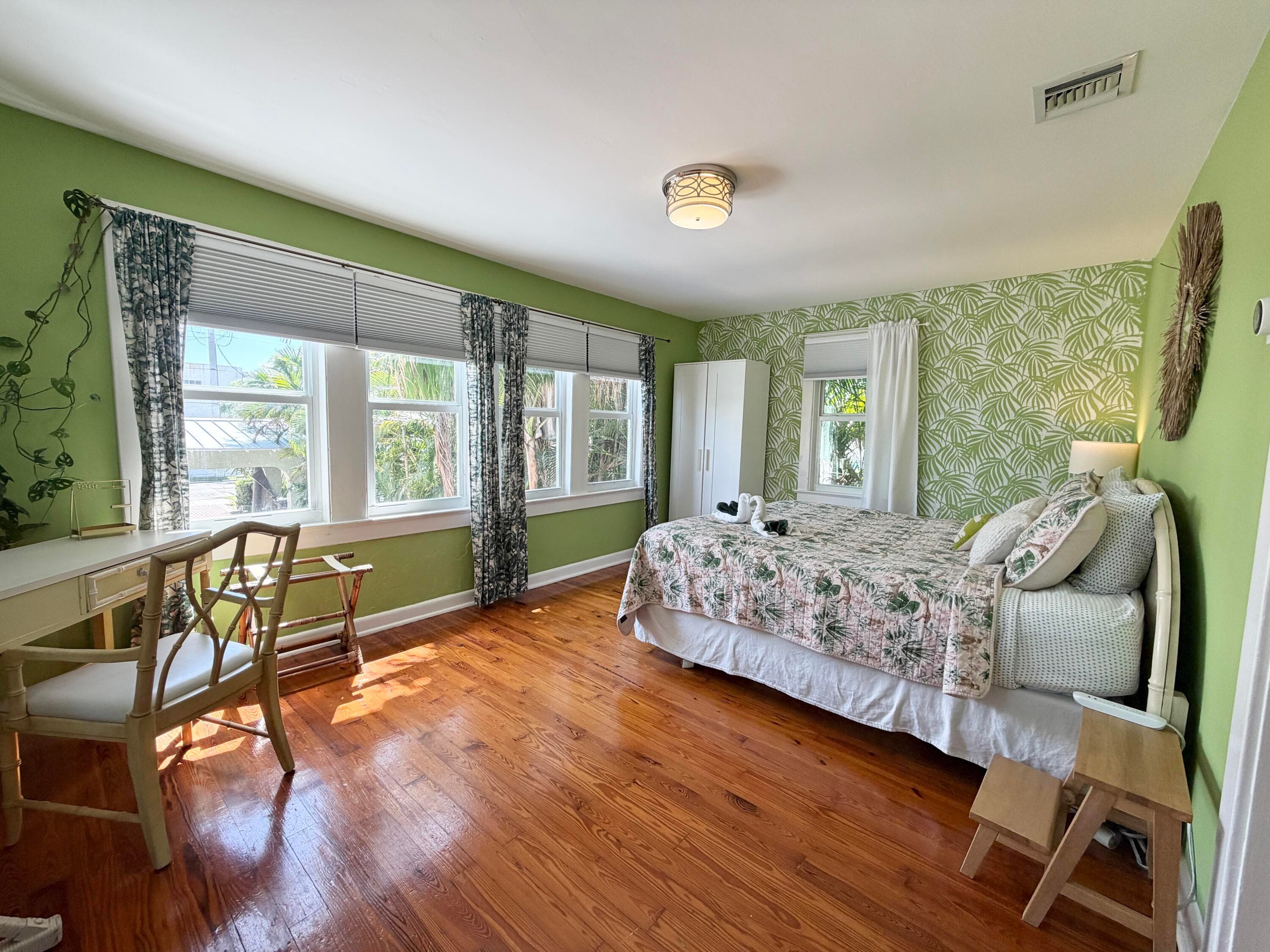 1605 Georgia Avenue, West Palm Beach, FL 33401 — photo 73 of 170