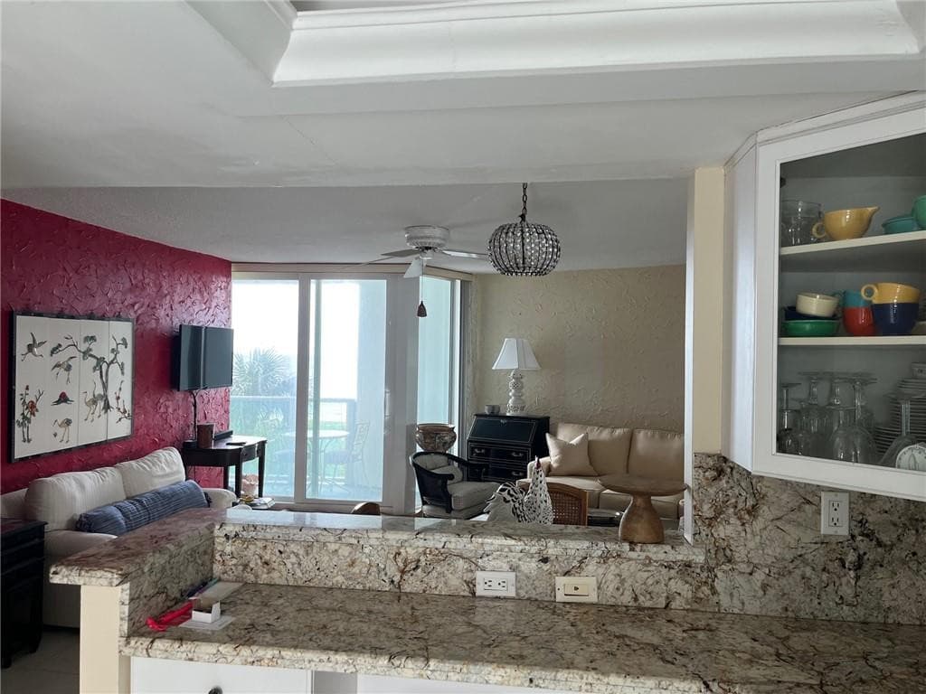333 NE 21st Avenue 604, Deerfield Beach, FL 33441 — photo 4 of 19