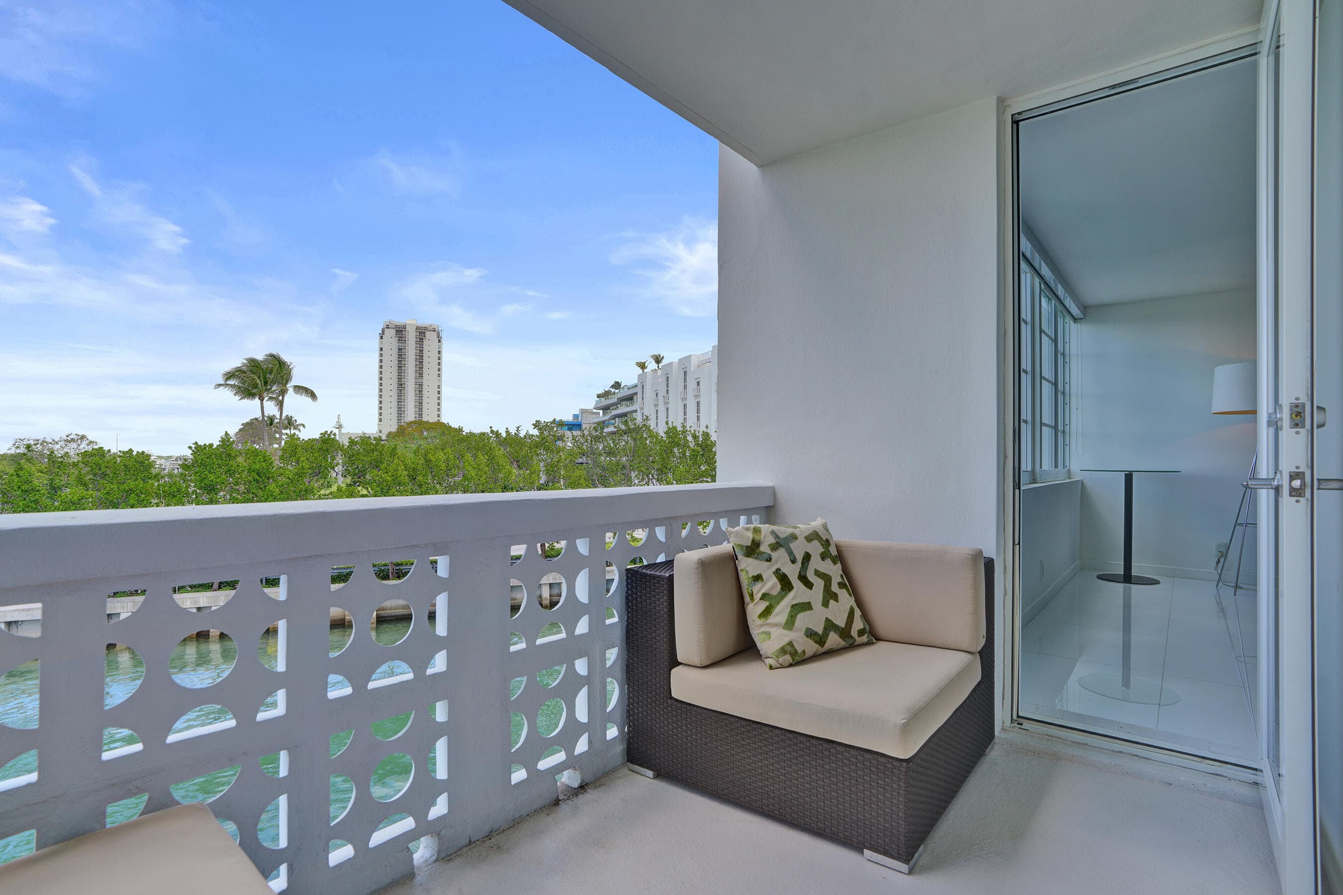 1670 Lincoln Court 3b, Miami Beach, FL 33139 — photo 25 of 43