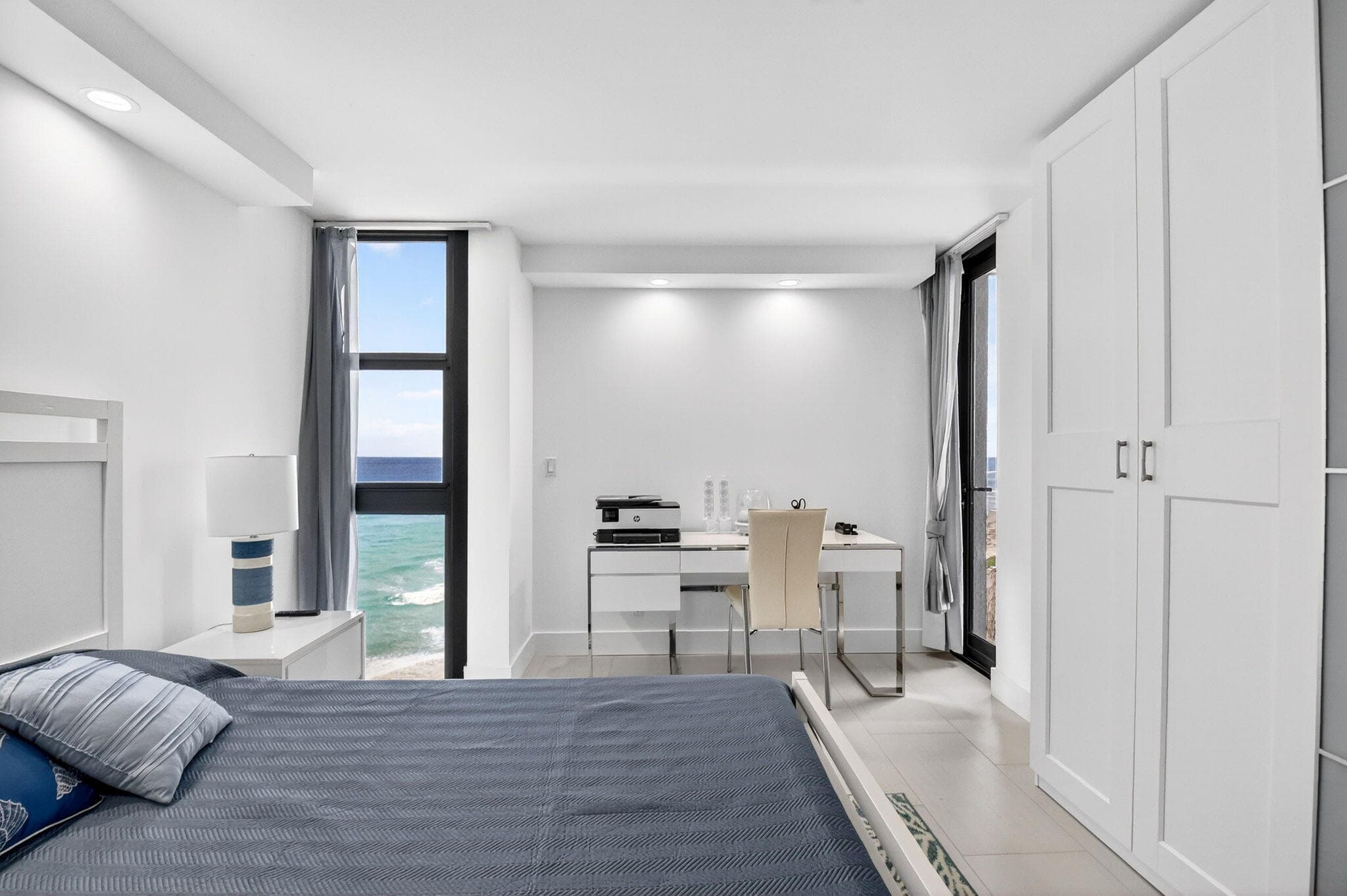 5540 N Ocean Drive 9b, Singer Island, FL 33404 — photo 14 of 57