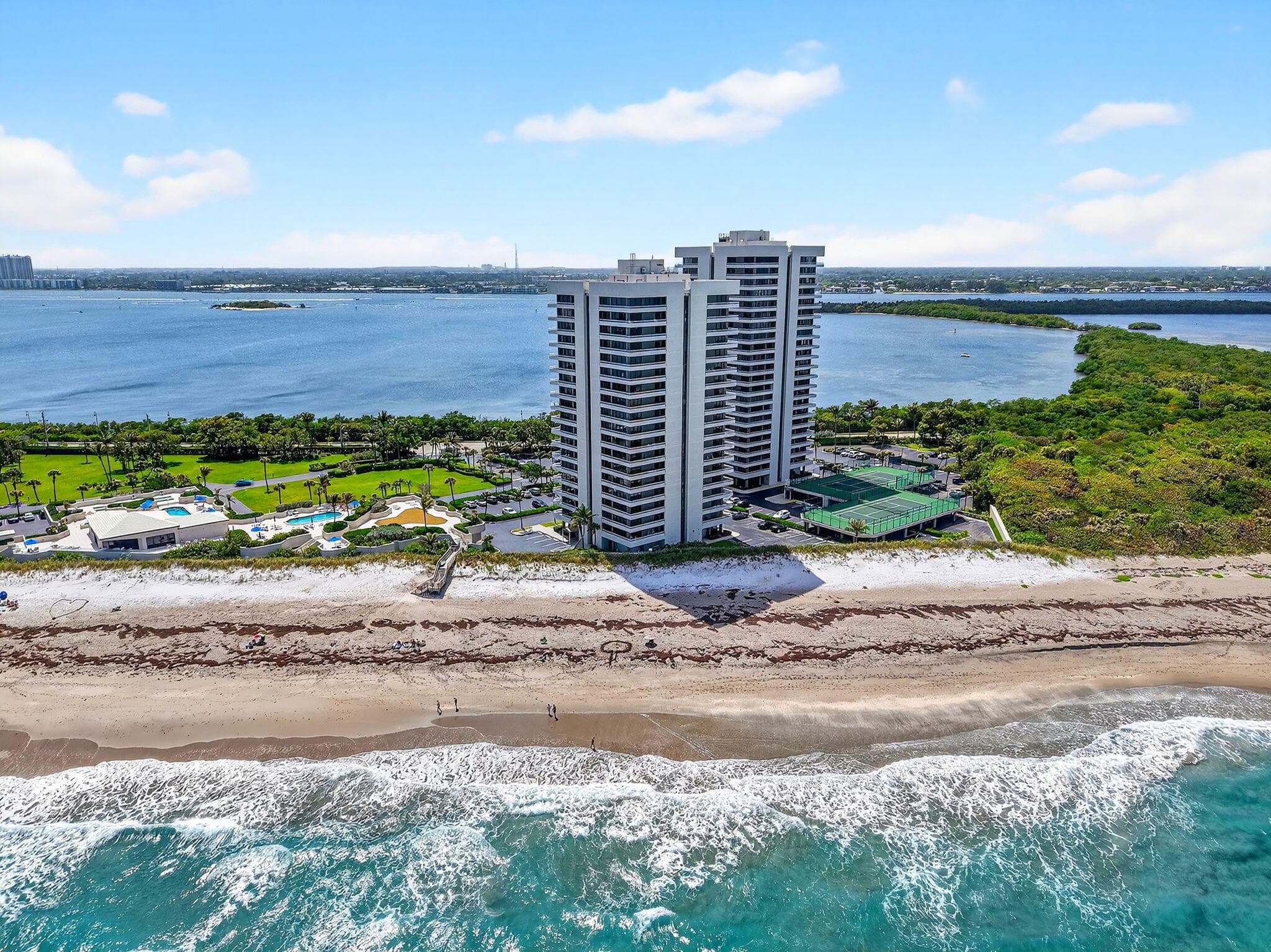 5540 N Ocean Drive 9b, Singer Island, FL 33404 — photo 19 of 57