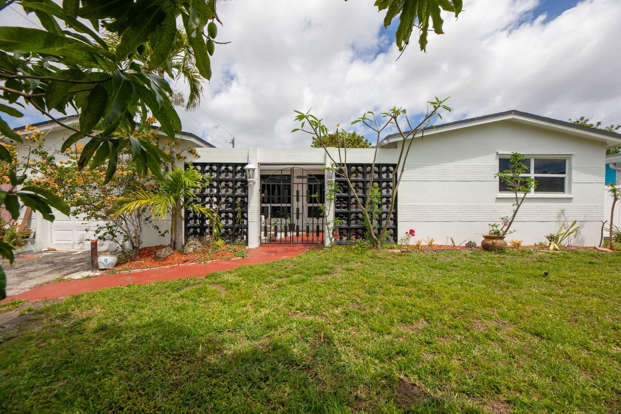 Single Family Residence in Miramar — photo 2 of 37