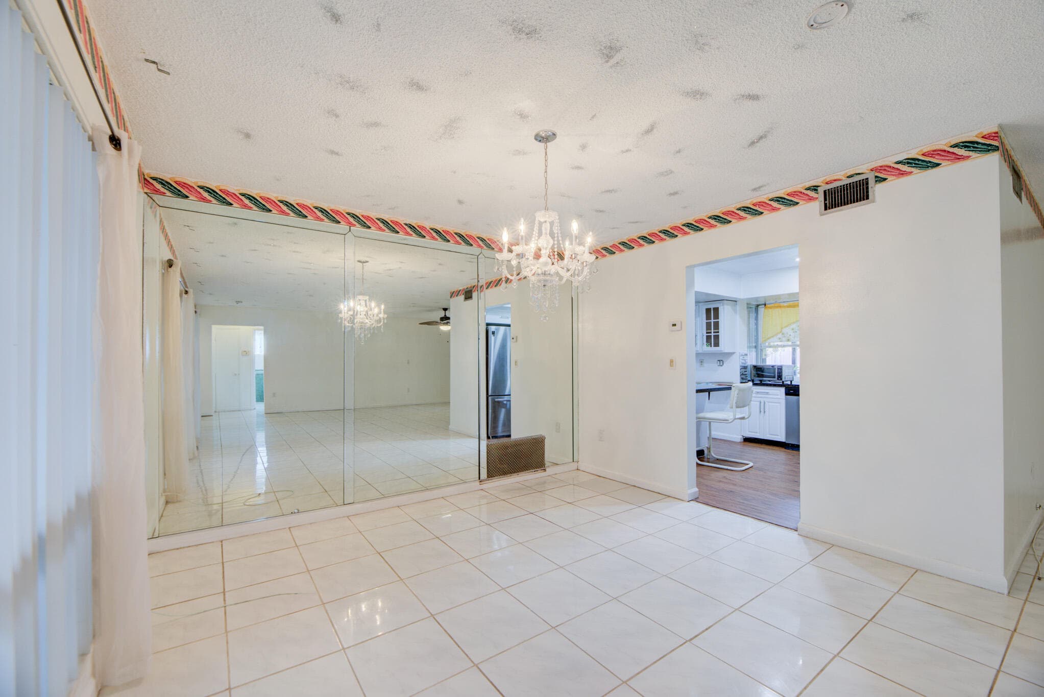 Single Family Residence in Miramar — photo 11 of 37