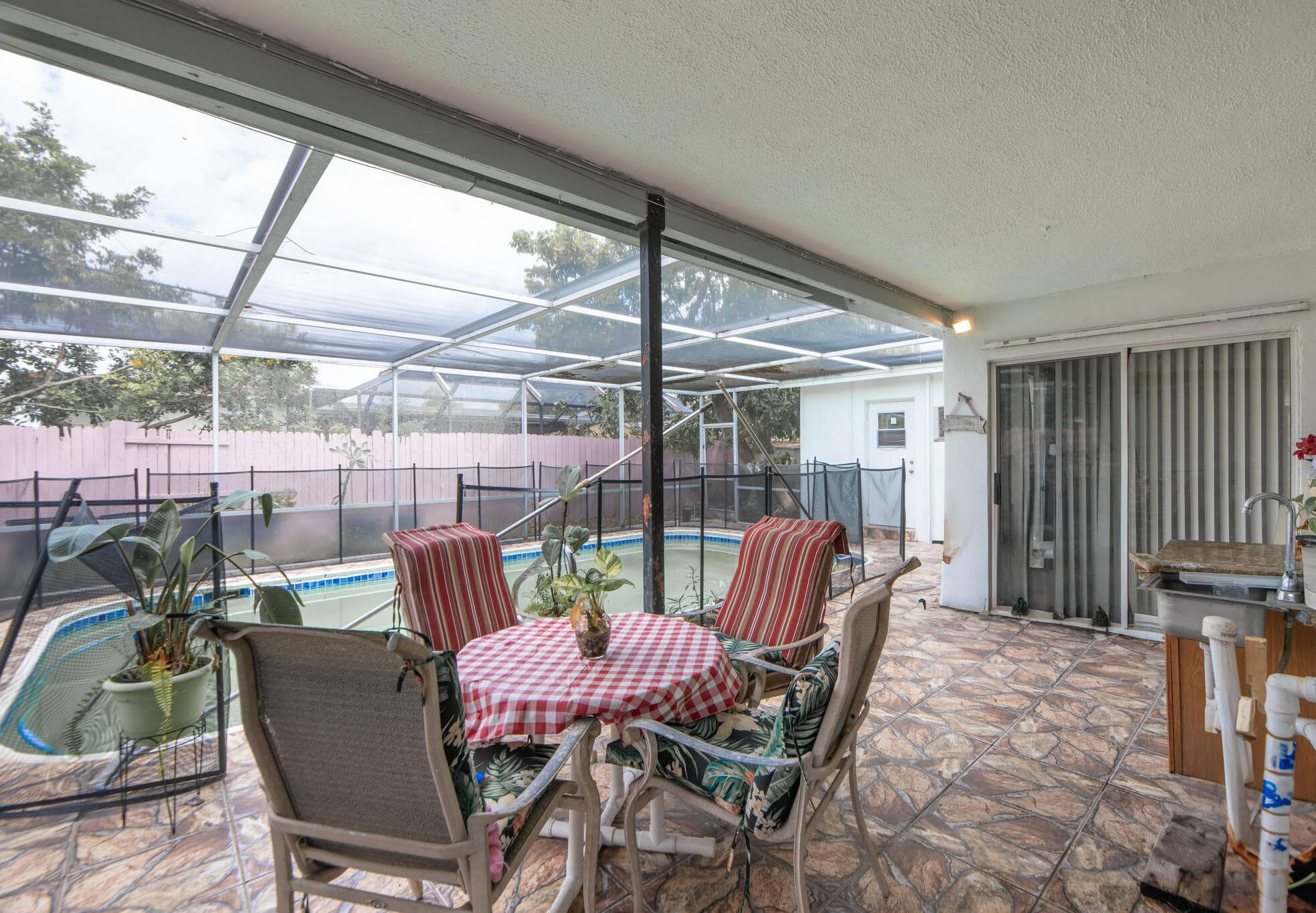 Single Family Residence in Miramar — photo 32 of 37
