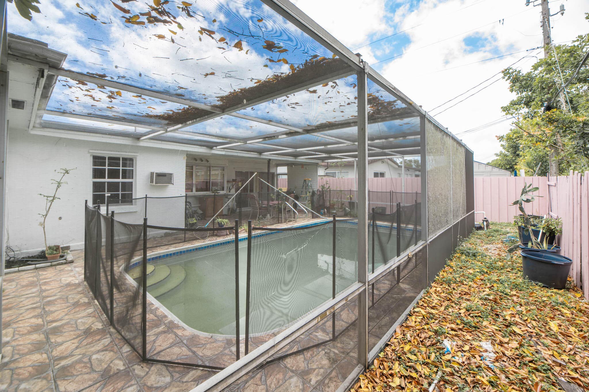 Single Family Residence in Miramar — photo 36 of 37