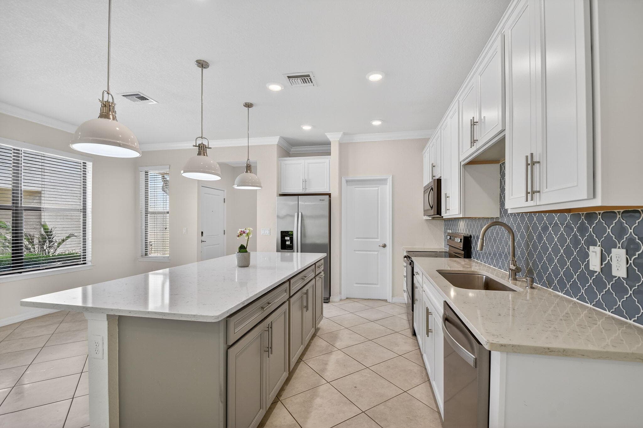 2841 Troubadour Street, Palm Springs, FL 33406 — photo 13 of 45