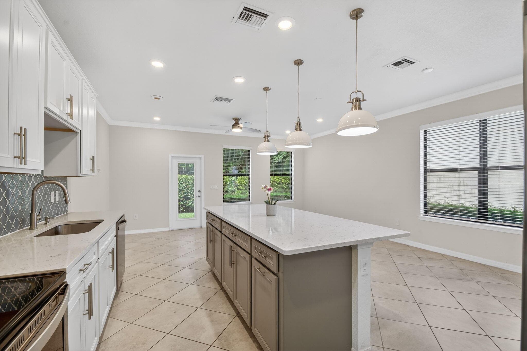 2841 Troubadour Street, Palm Springs, FL 33406 — photo 15 of 45