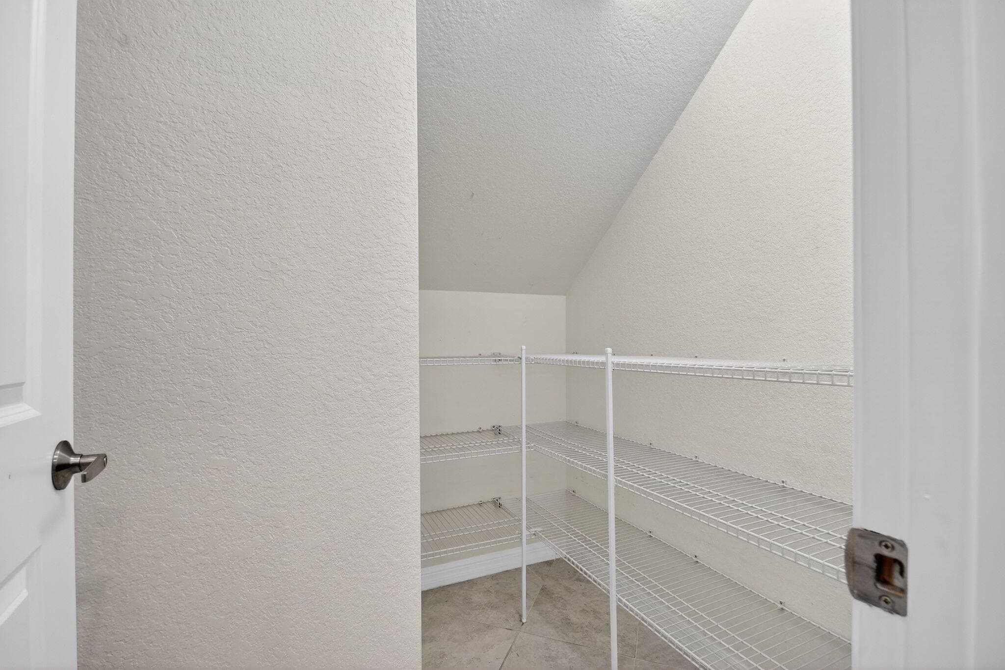 2841 Troubadour Street, Palm Springs, FL 33406 — photo 17 of 45