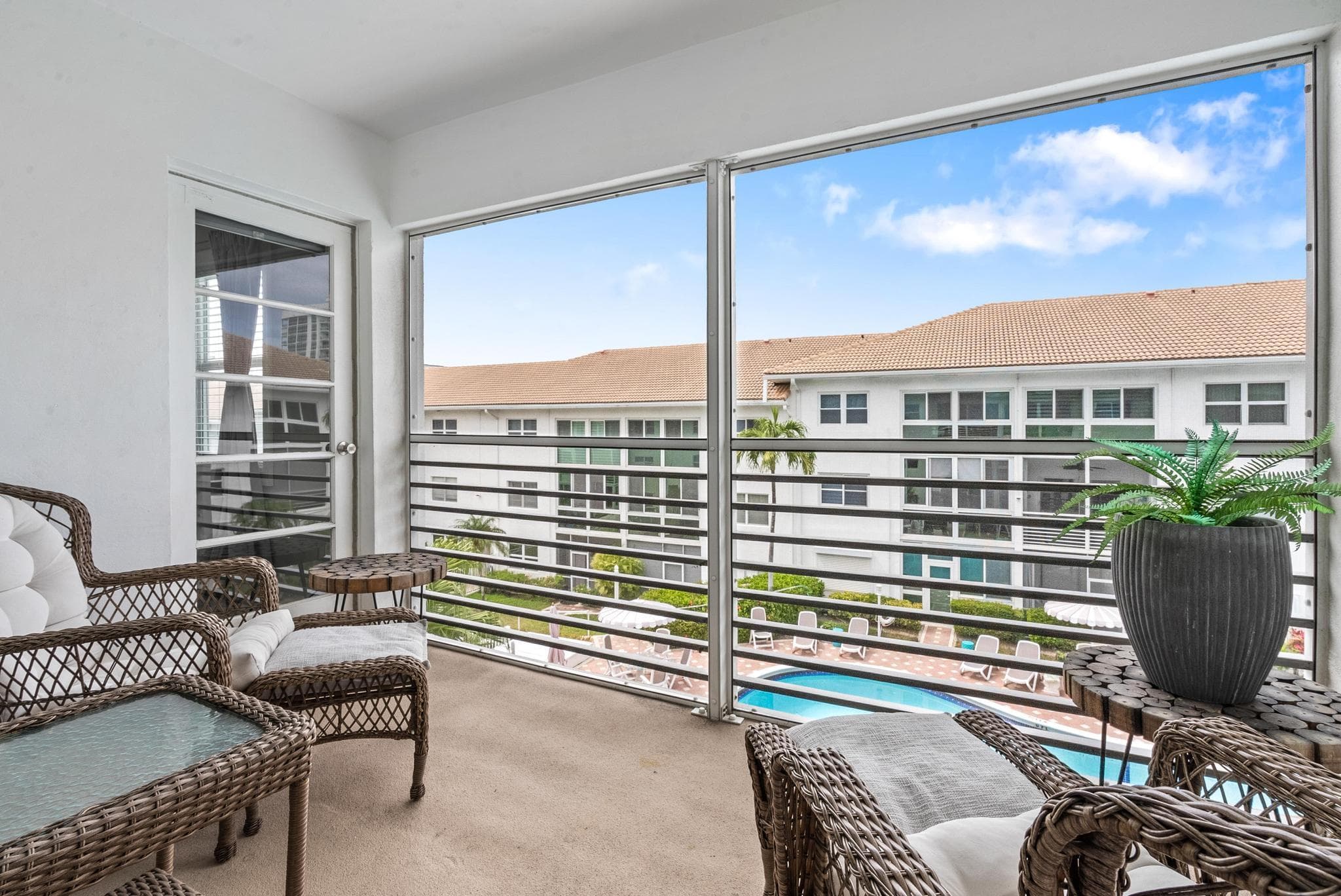 1461 S Ocean Boulevard 304, Lauderdale-By-The-Sea, FL 33062 — photo 6 of 25