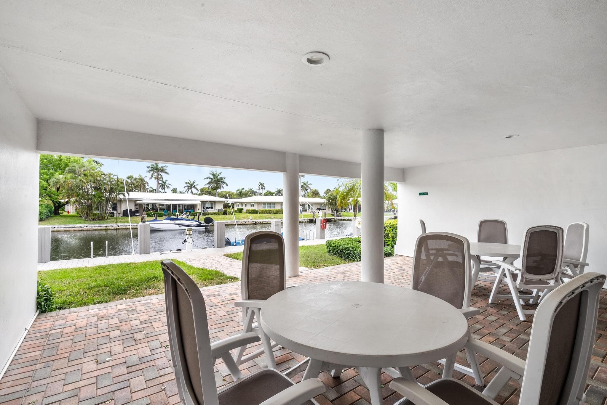 1461 S Ocean Boulevard 304, Lauderdale-By-The-Sea, FL 33062 — photo 18 of 25